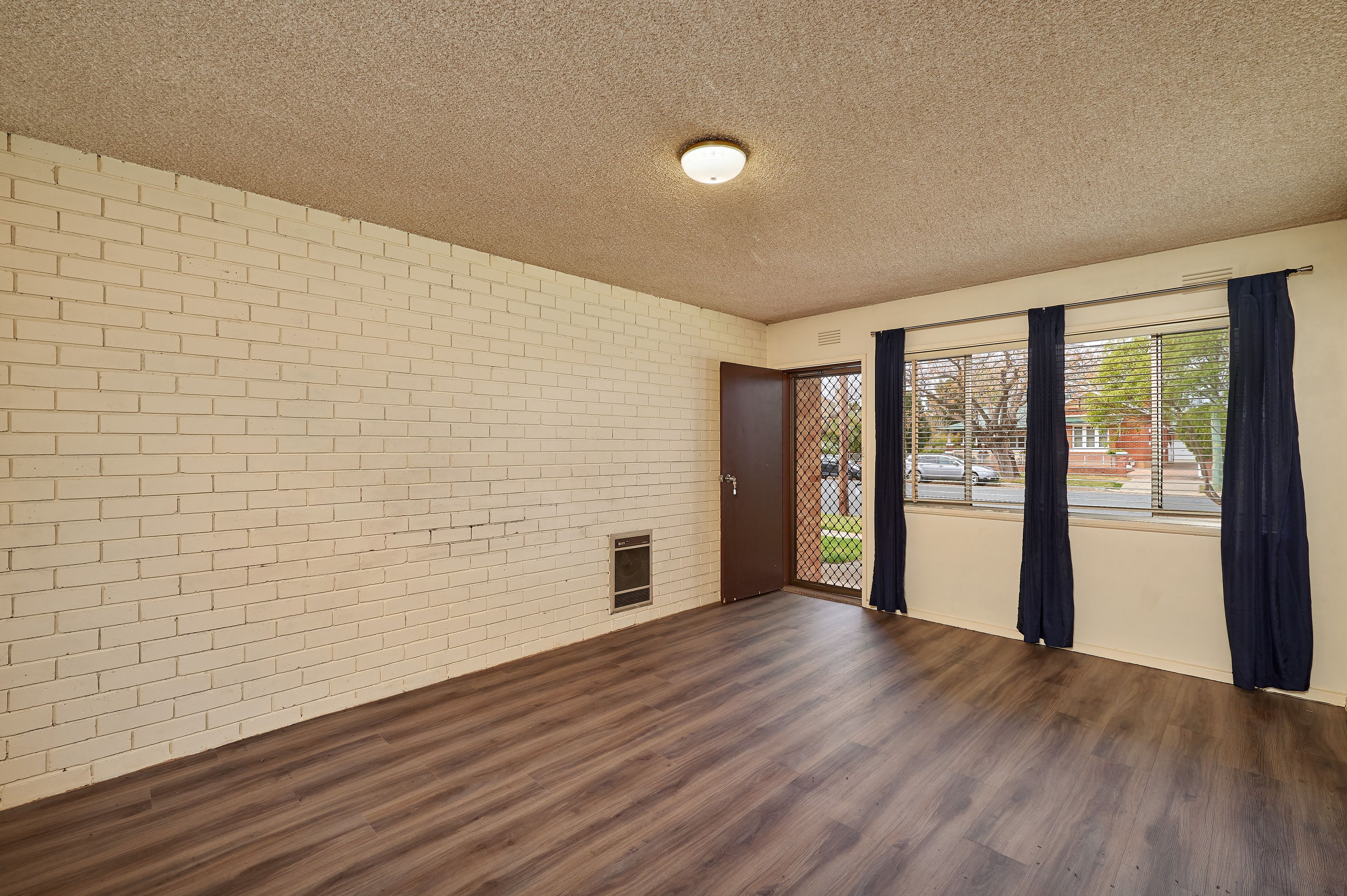 2/69 Beckwith Street, Wagga Wagga, NSW 2650