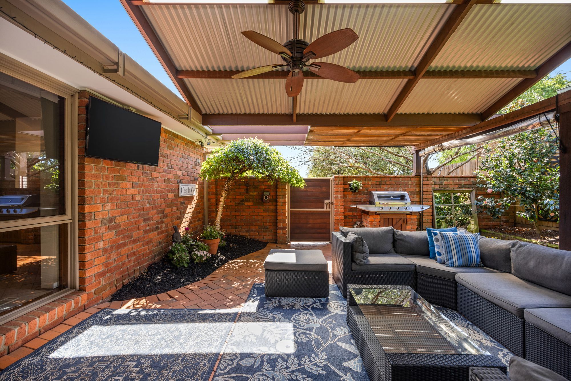 6 Hepburn Court, Berwick, VIC 3806