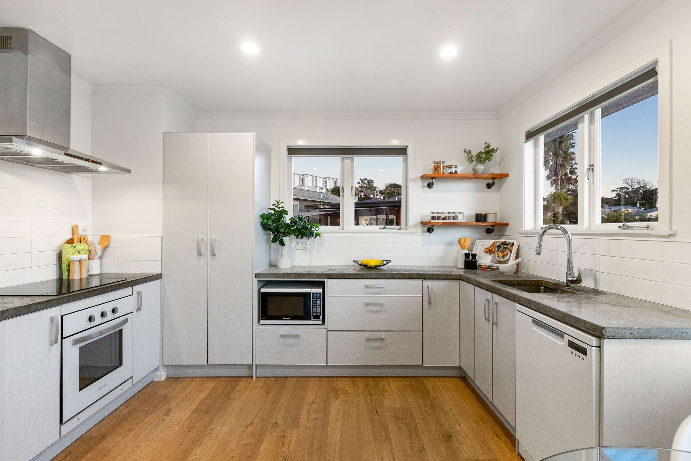 15C Aeroview Drive, Beach Haven, North Shore City