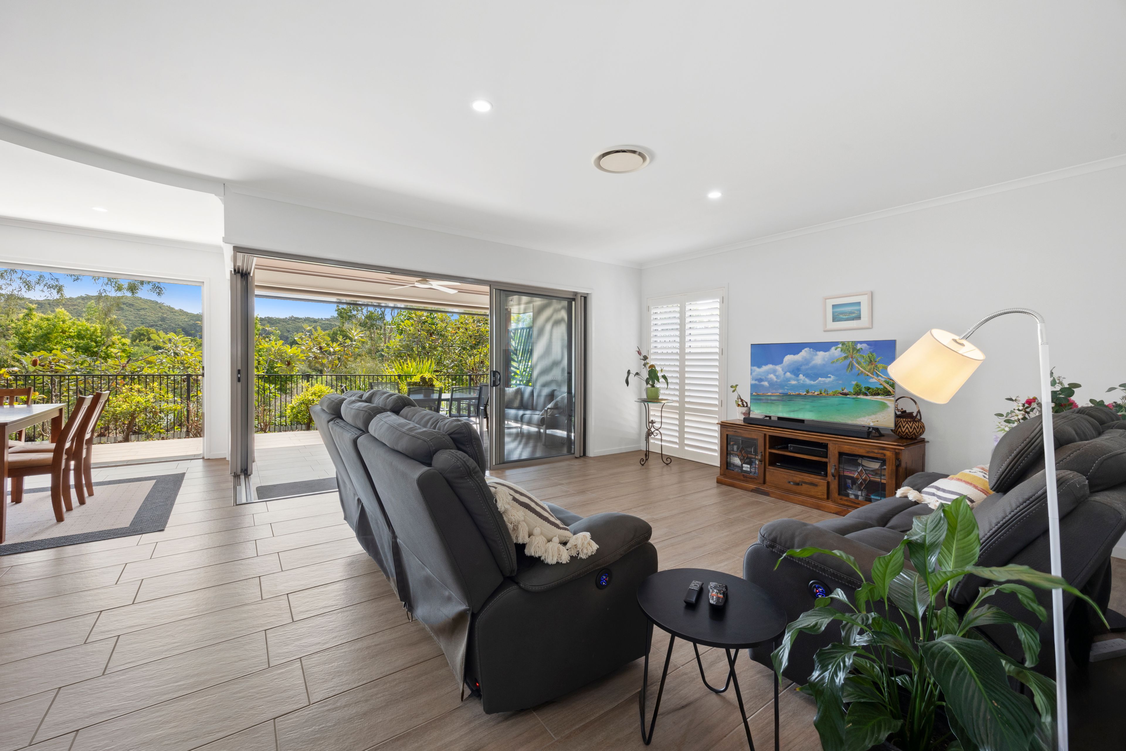 12 Agnes Place — photo 4 of 14