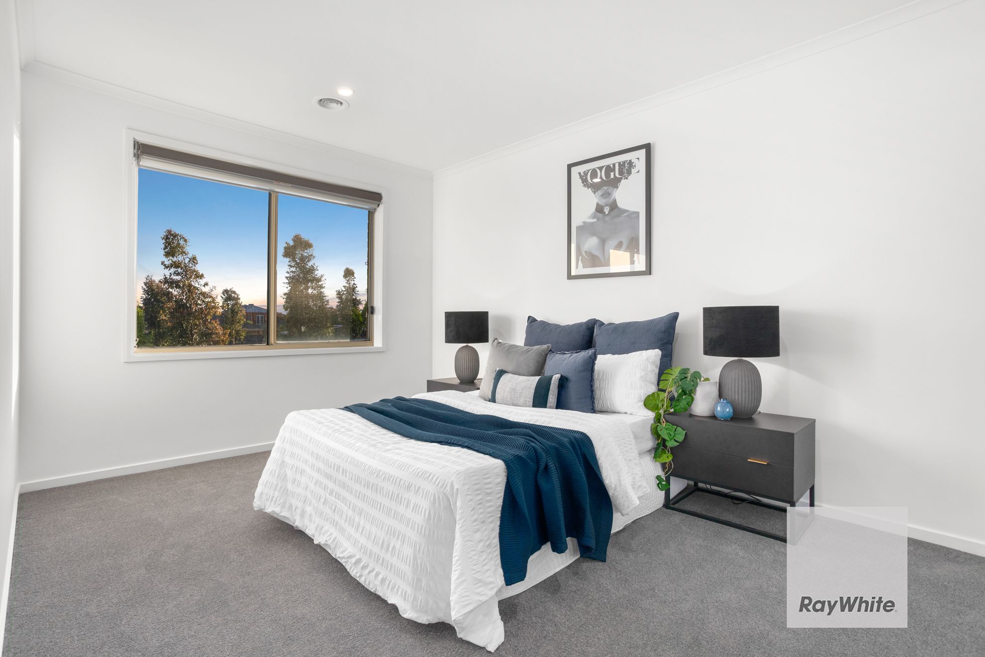 27 Tussock Crescent — photo 12 of 20