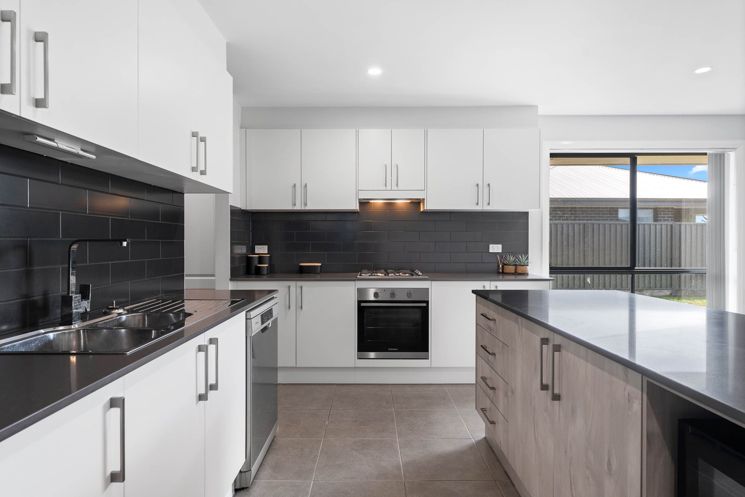 14 Roebuck Street — photo 3 of 18