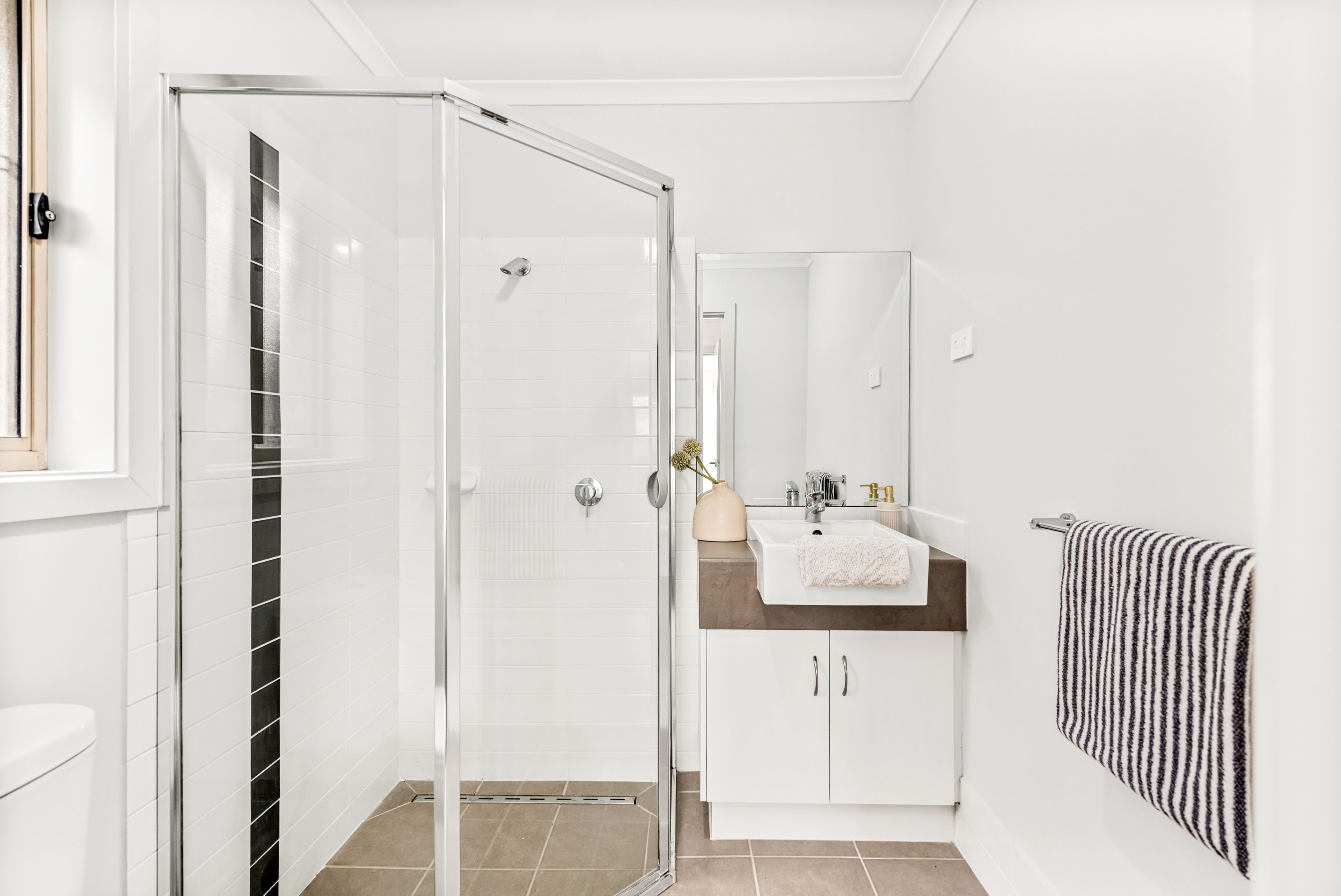 8 Wattle Court — photo 14 of 21