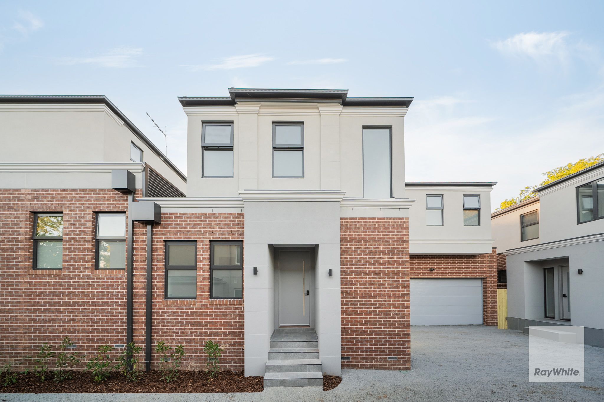 2/97 Albion Road — photo from Ray White Burwood