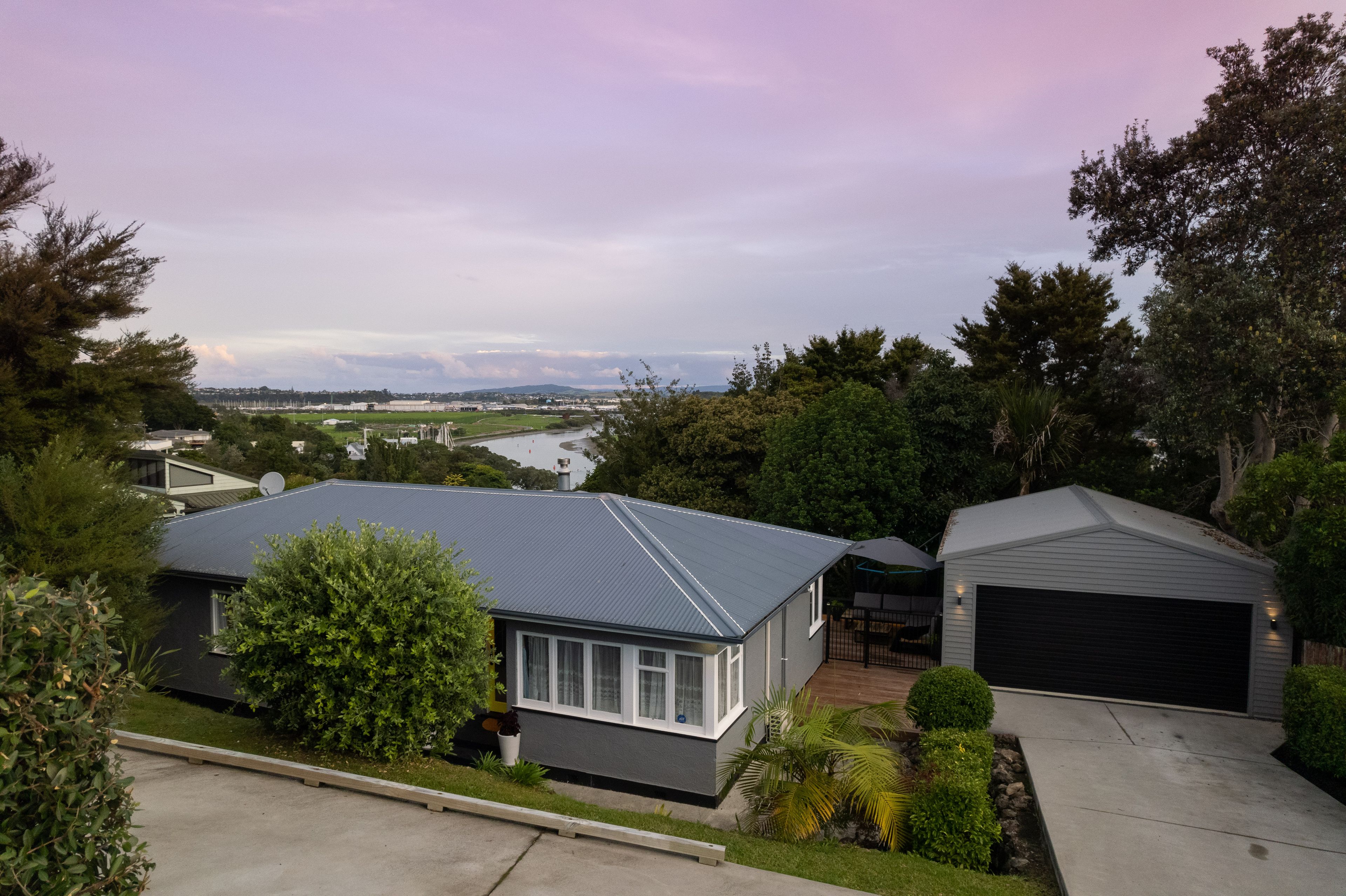 7 Punga Grove Avenue, Riverside, Whangarei District 0112 Sold House