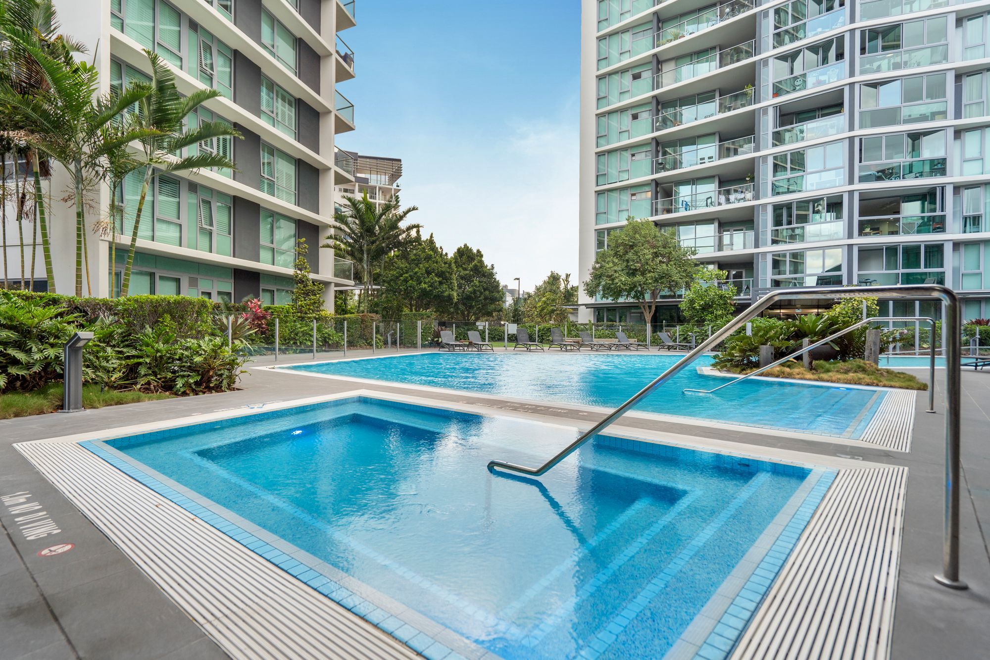 10505/8 Harbour Road, Hamilton, QLD 4007