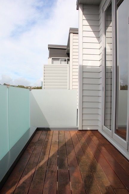 3/8 Wilk Lane, Browns Bay, North Shore City