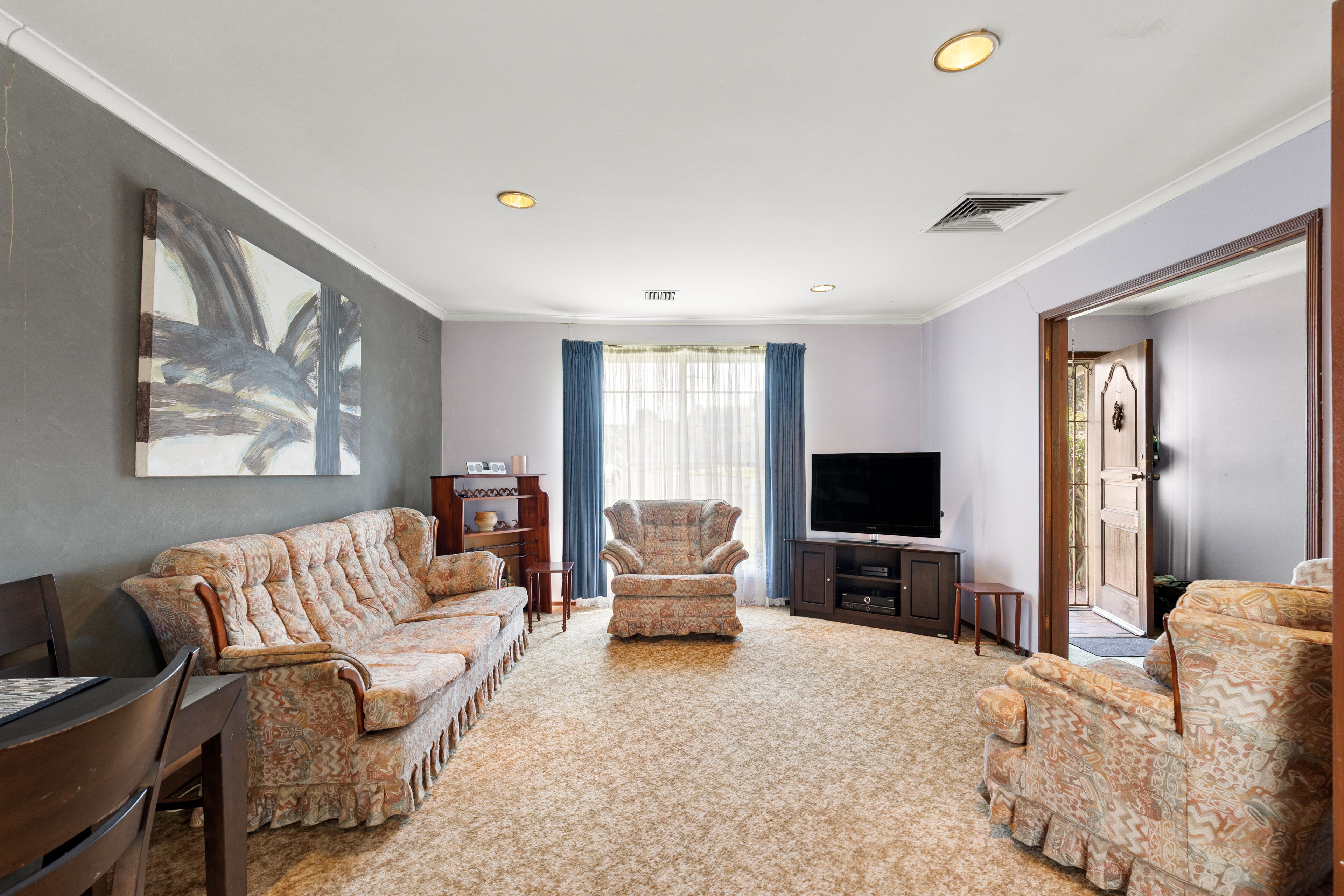 6 Deanswood Court — photo from Ray White The Bayside Group