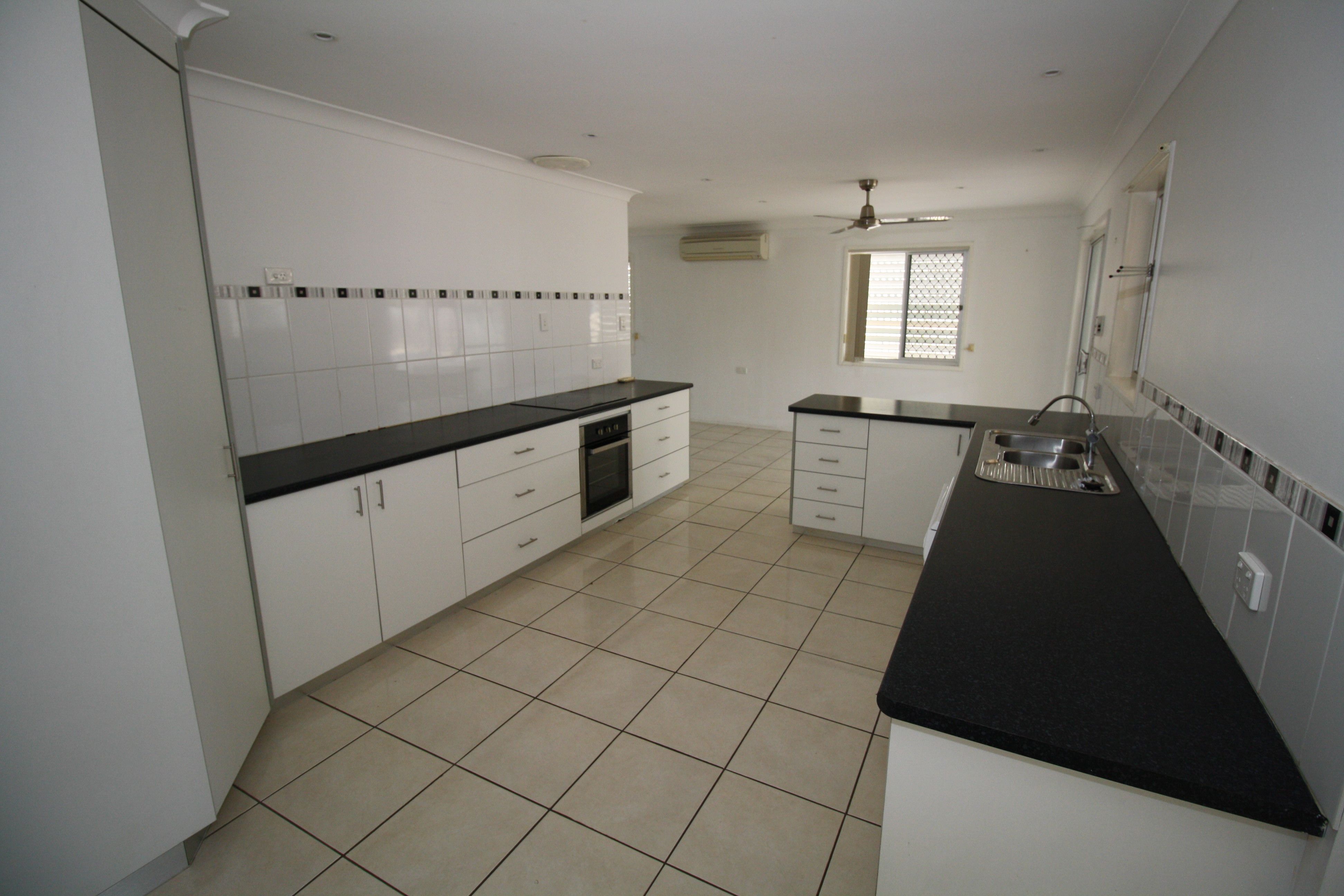 10 John Street, Scarness, QLD 4655