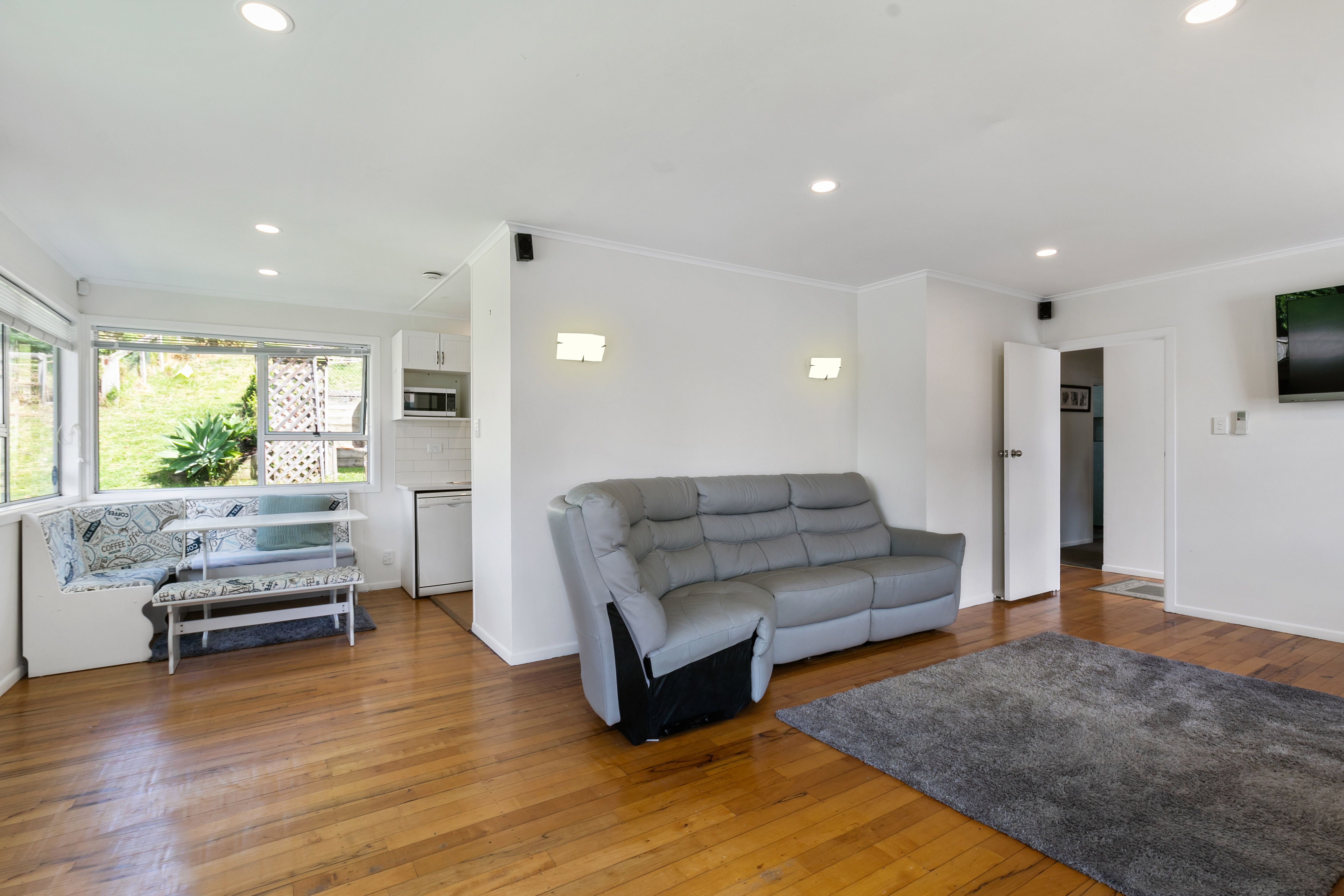 1/21 Taurus Crescent, Beach Haven, North Shore City