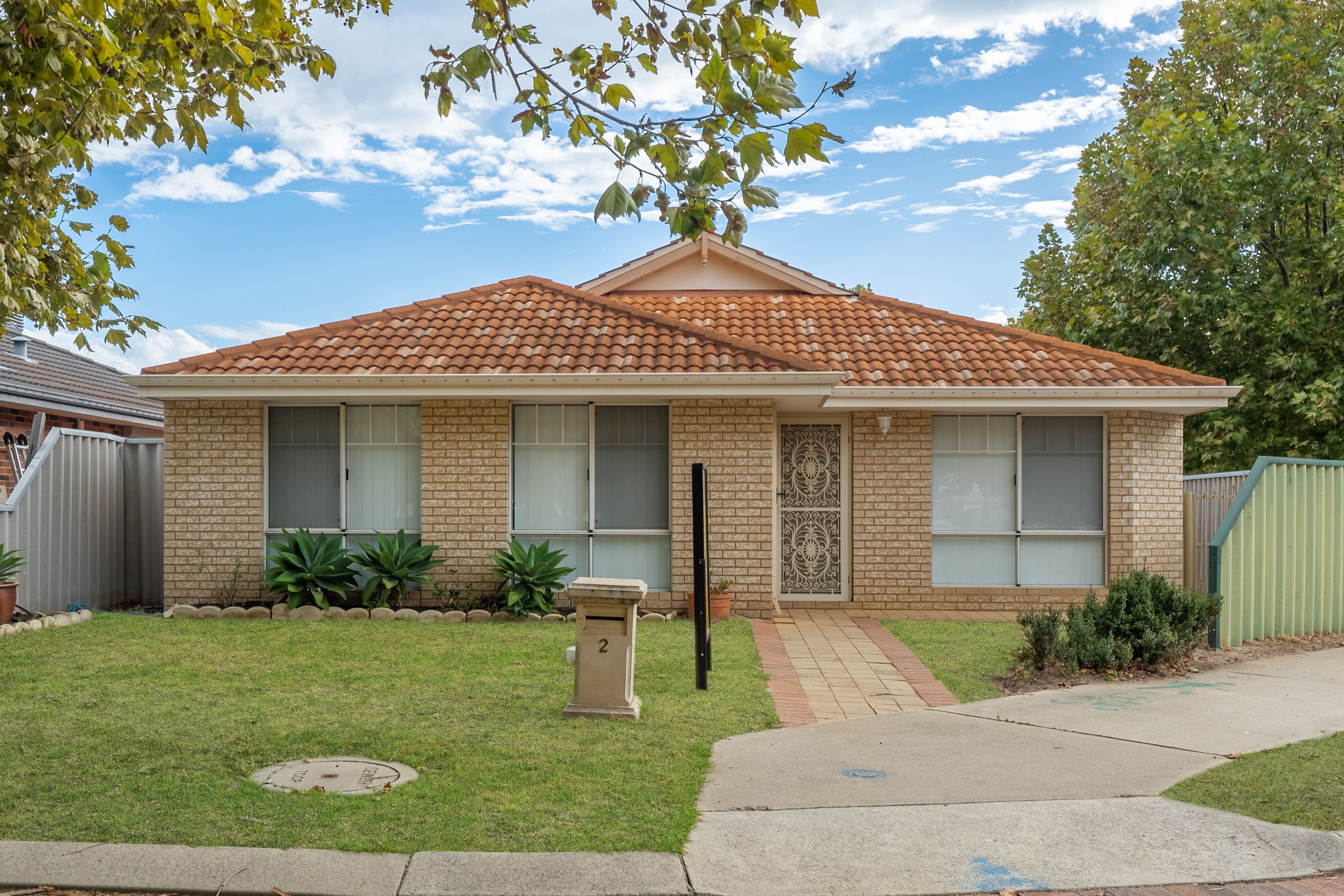 2 Laredo Bend, Port Kennedy, WA 6172