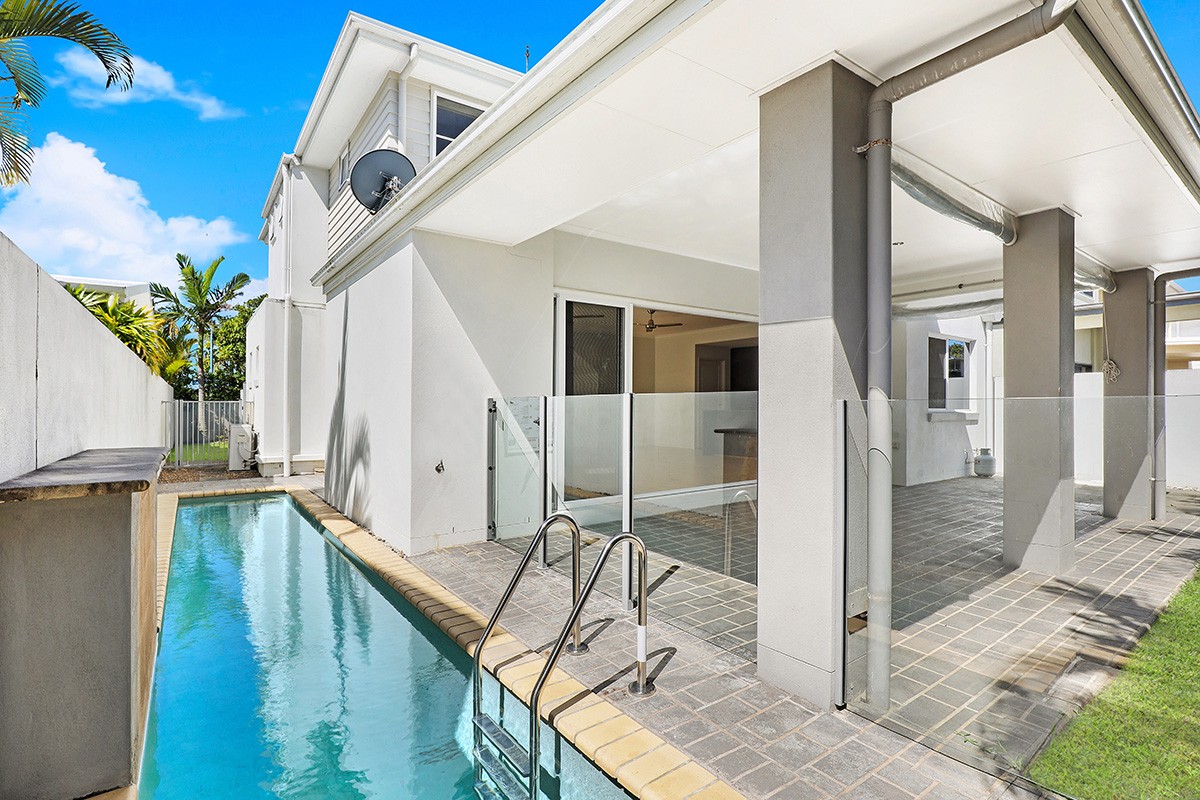 33 Tarawa Street, Kawana Island, QLD 4575