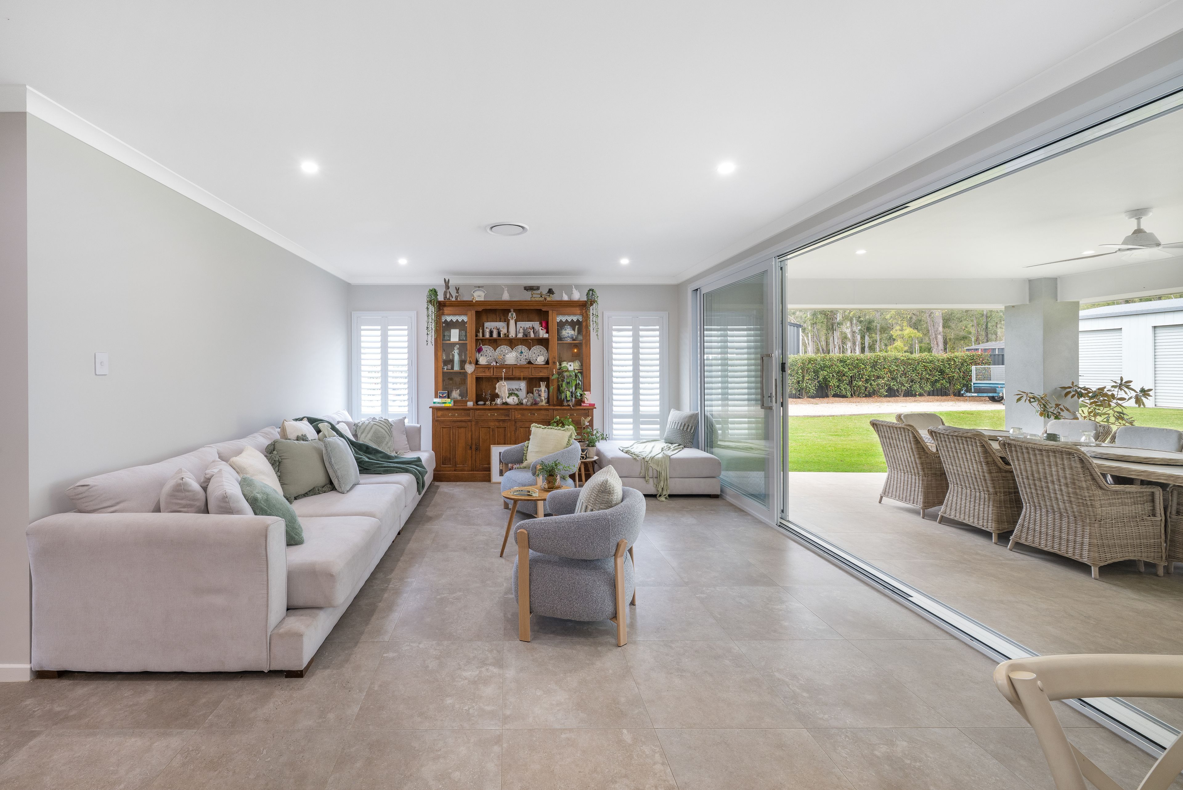 48 Brookvale Drive — photo 4 of 19