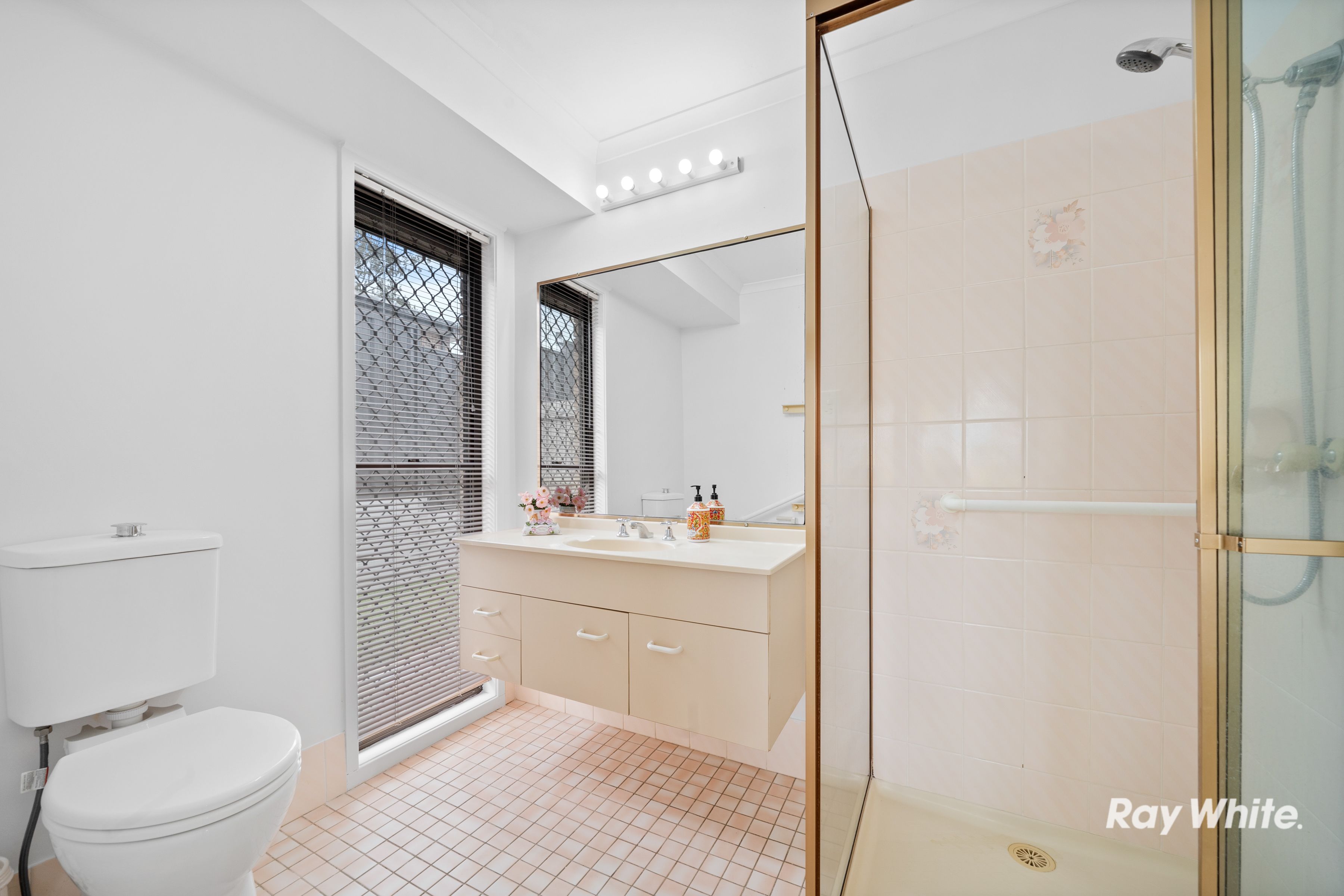 195 Castile Crescent — photo 7 of 19
