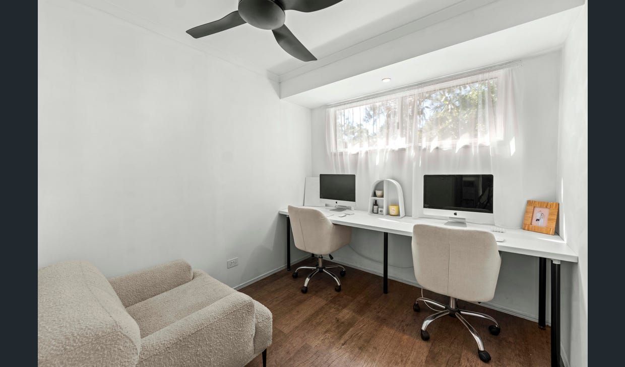 90 Avocado Street — photo 17 of 30