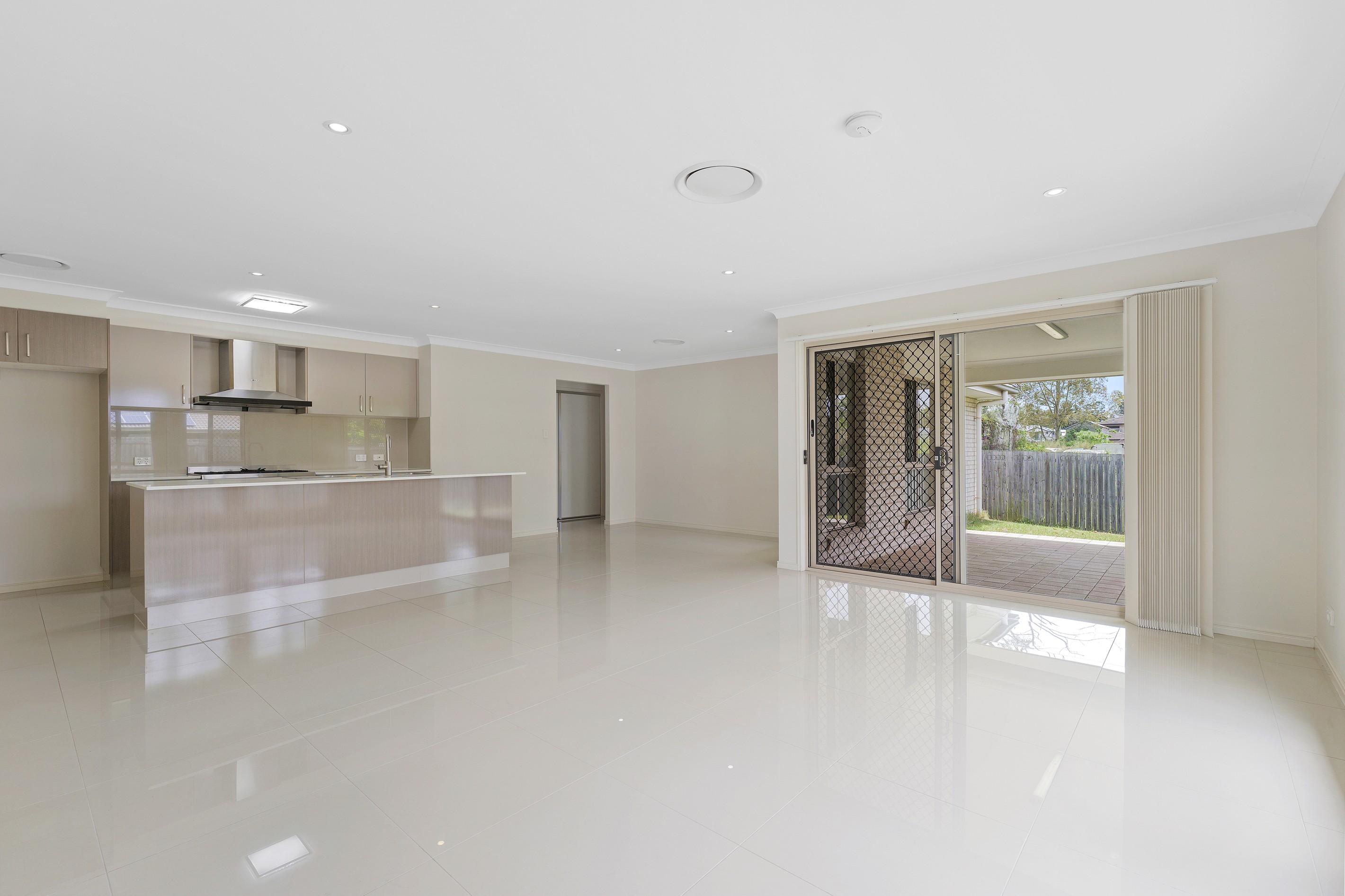 7 Knightsbridge Street, Oxley, QLD 4075