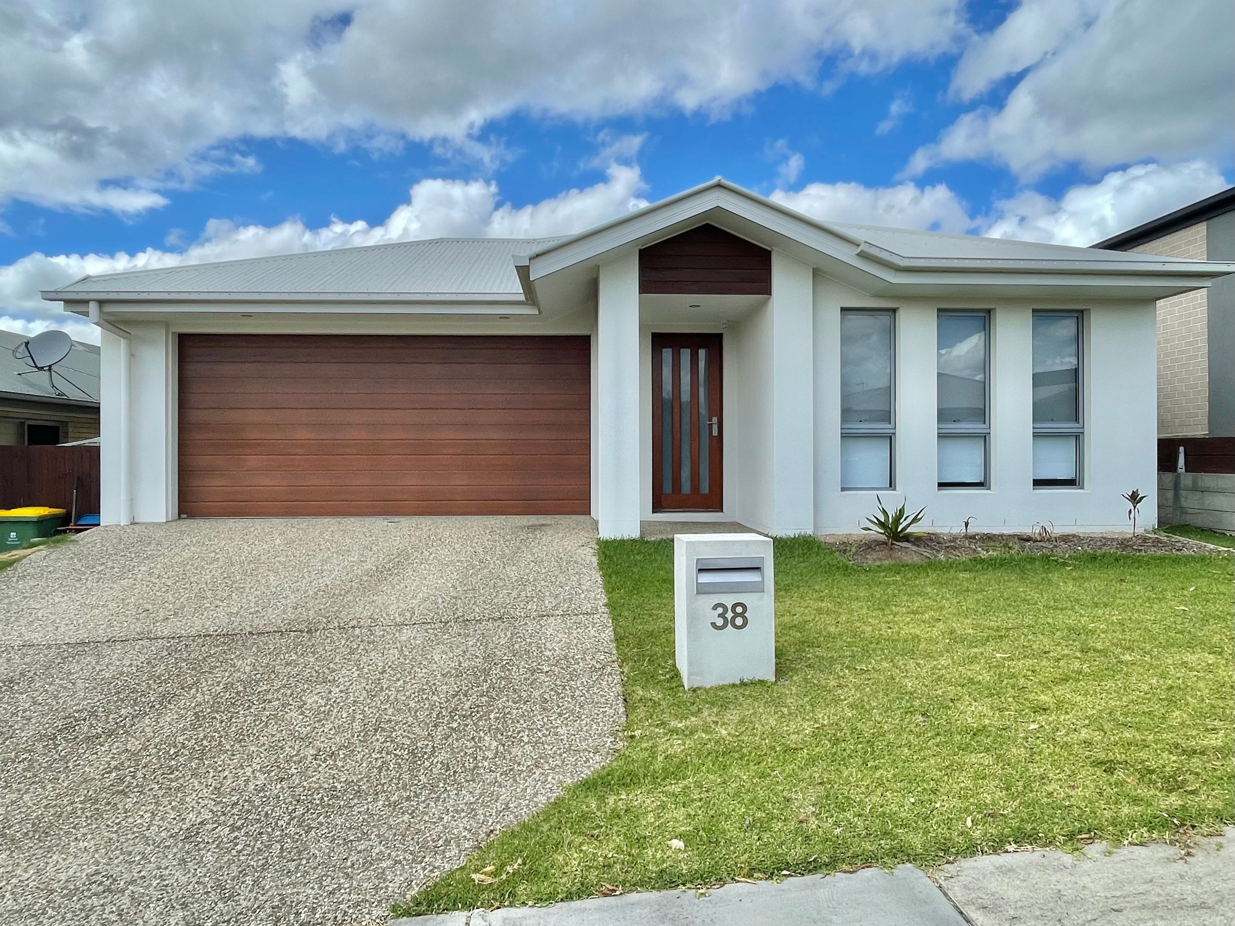 38 Mazeppa Street, South Ripley, QLD 4306