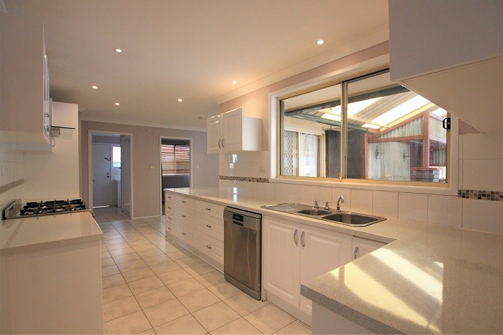 46 Charles Babbage Avenue, Currans Hill, NSW 2567