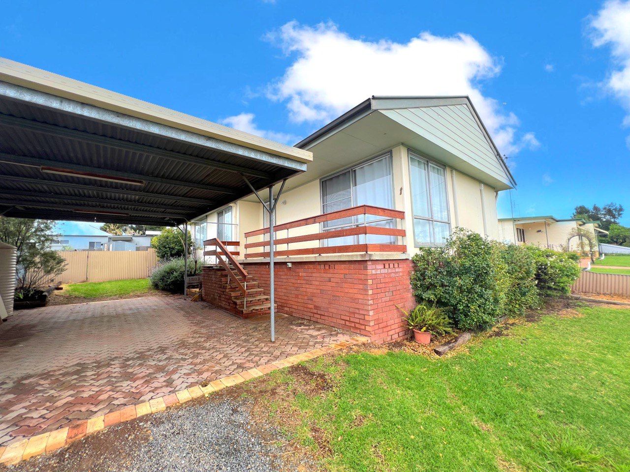 28 Jones Street — photo from Ray White Parkes