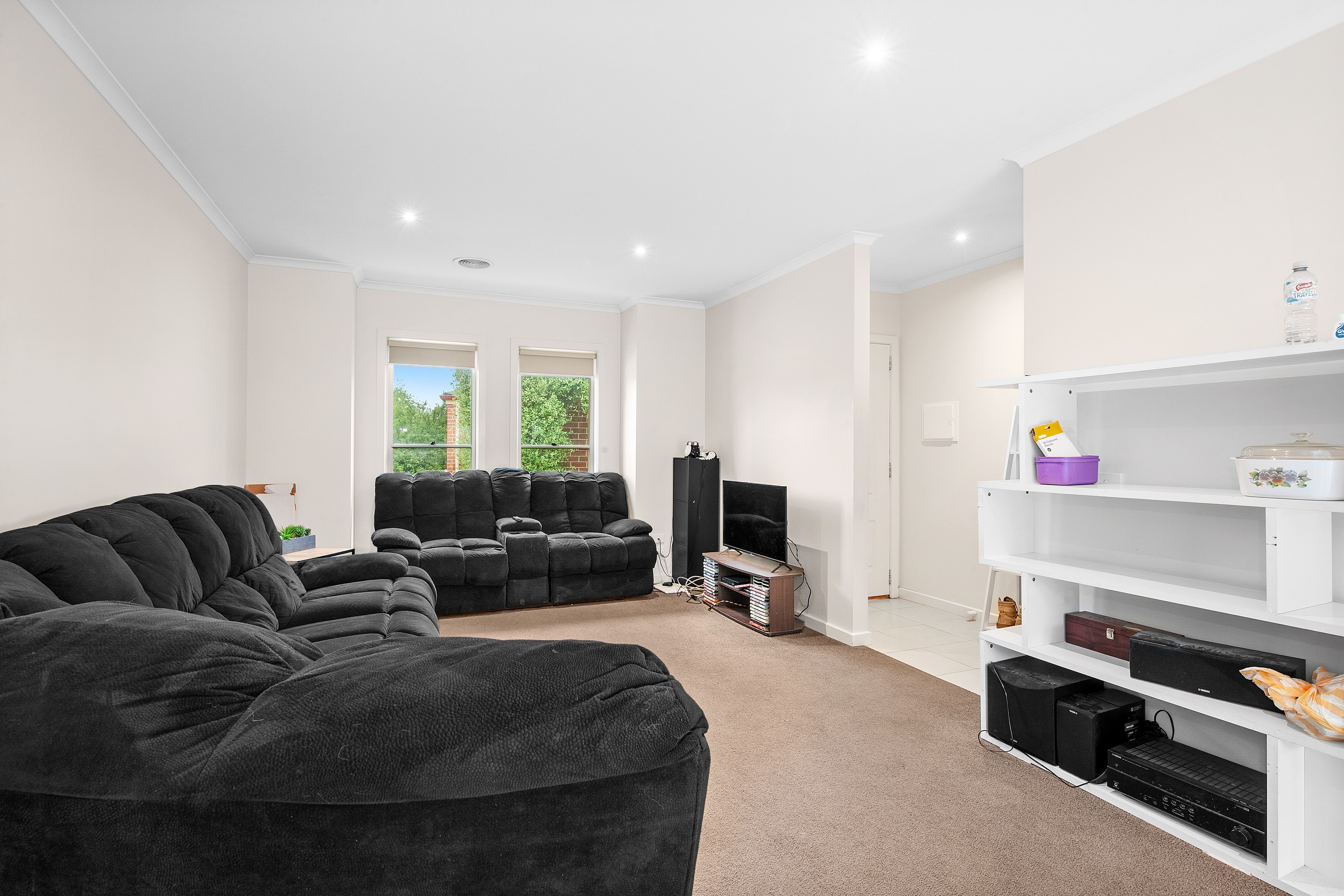 2/14 Rattray Court, Canadian, VIC 3350