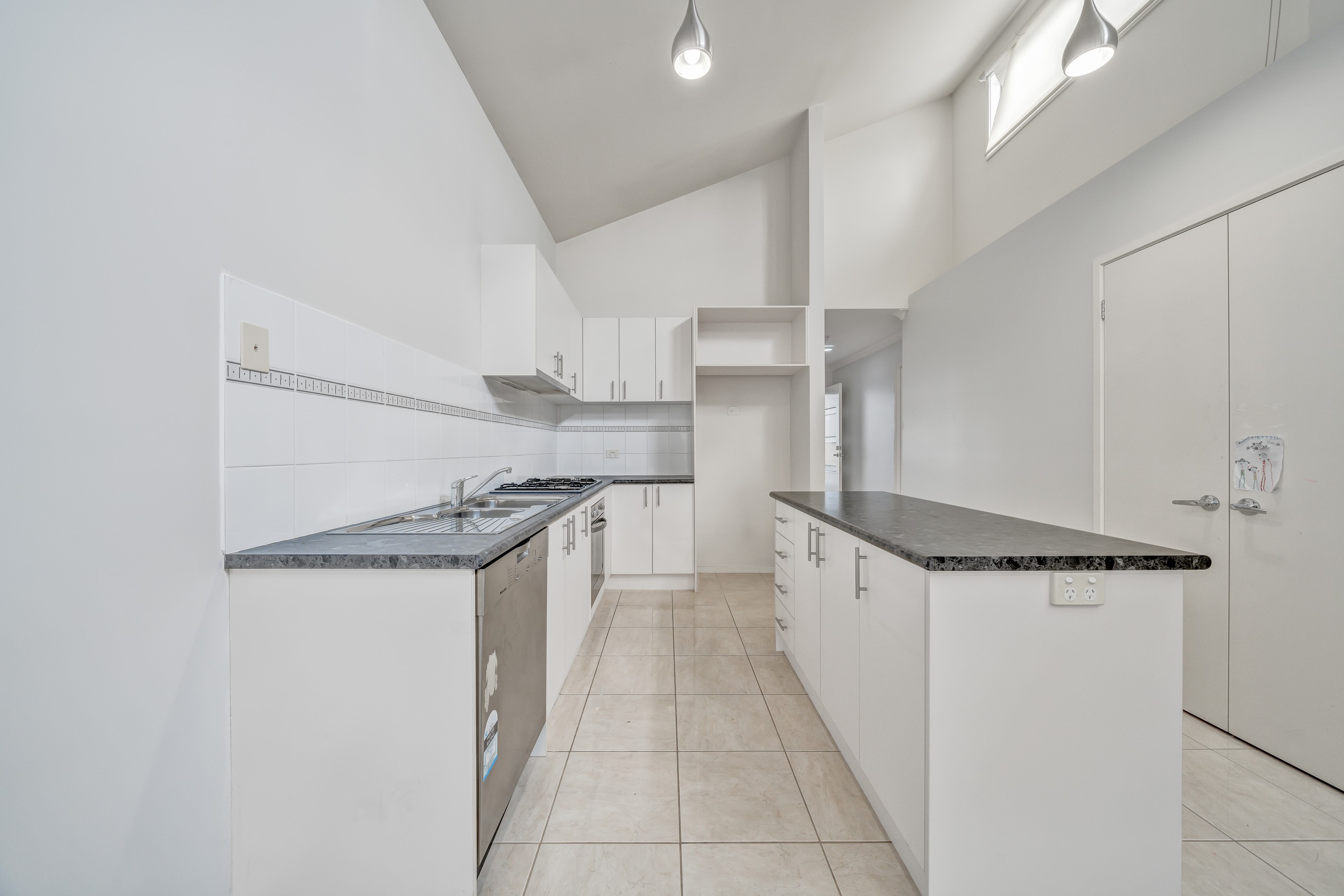 186 Paterson Drive, Lynbrook, VIC 3975