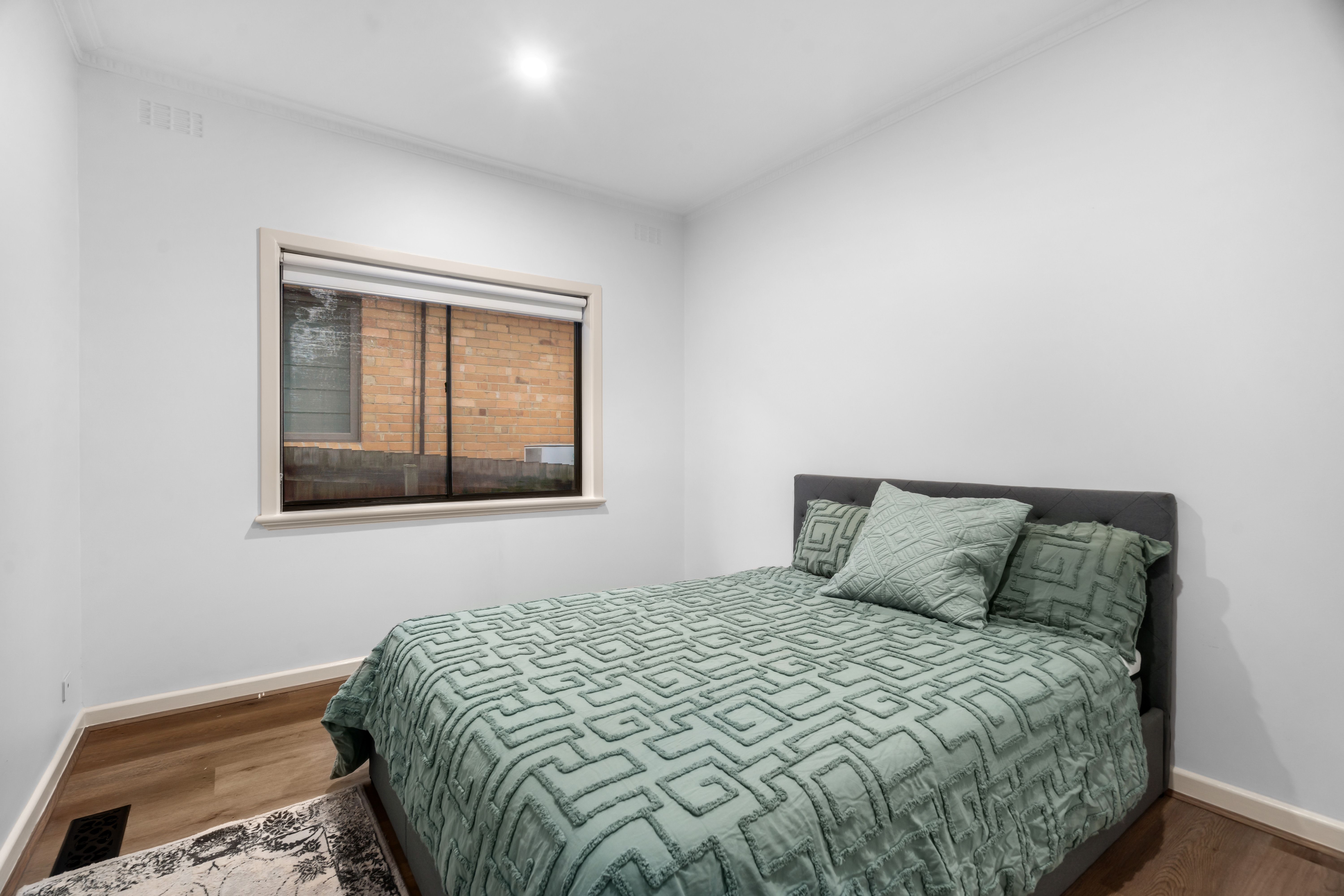 114 Rosanna Road — photo 8 of 10