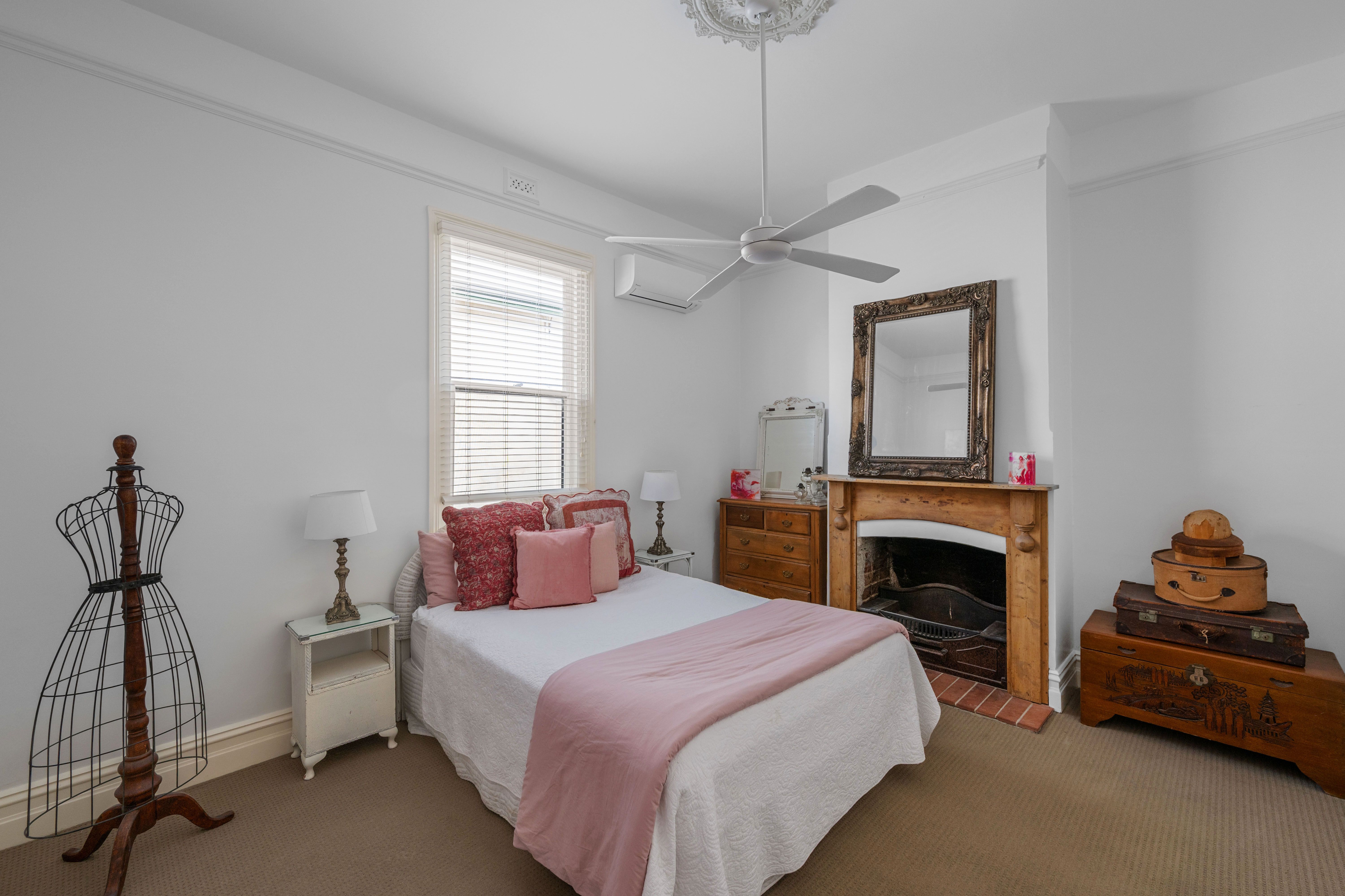 12 George Street — photo 22 of 30