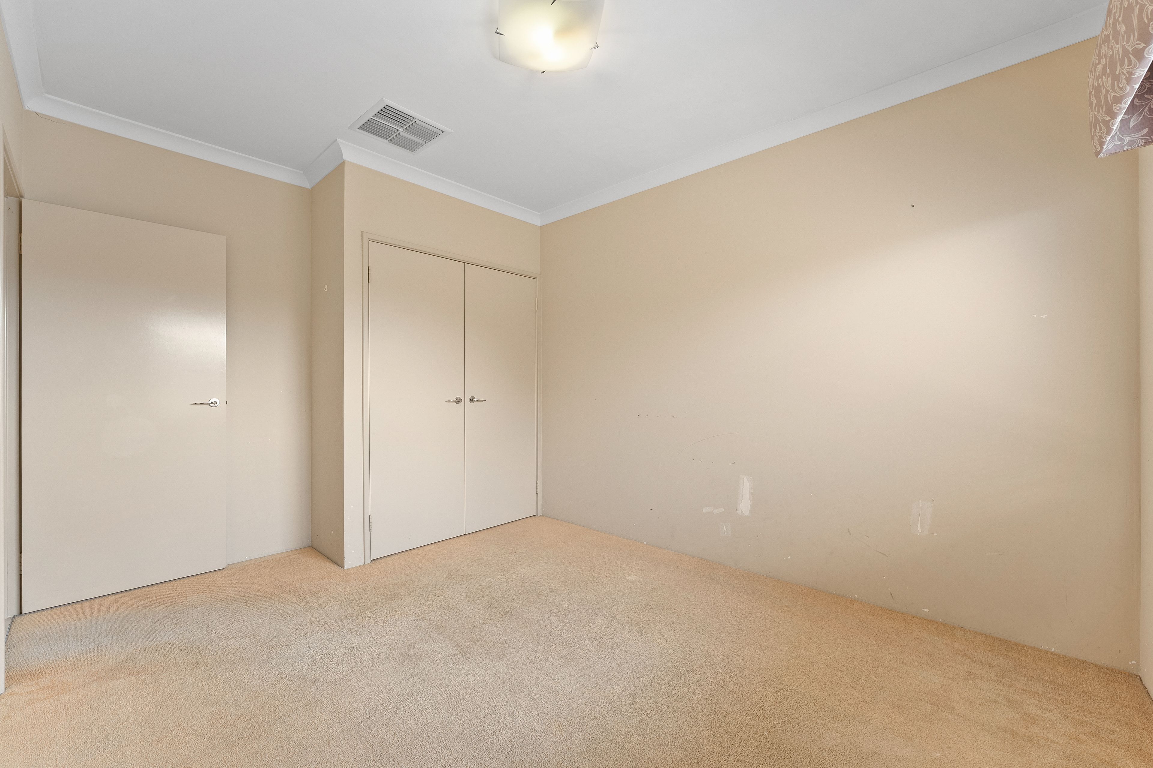 11 Linott Close — photo 23 of 30