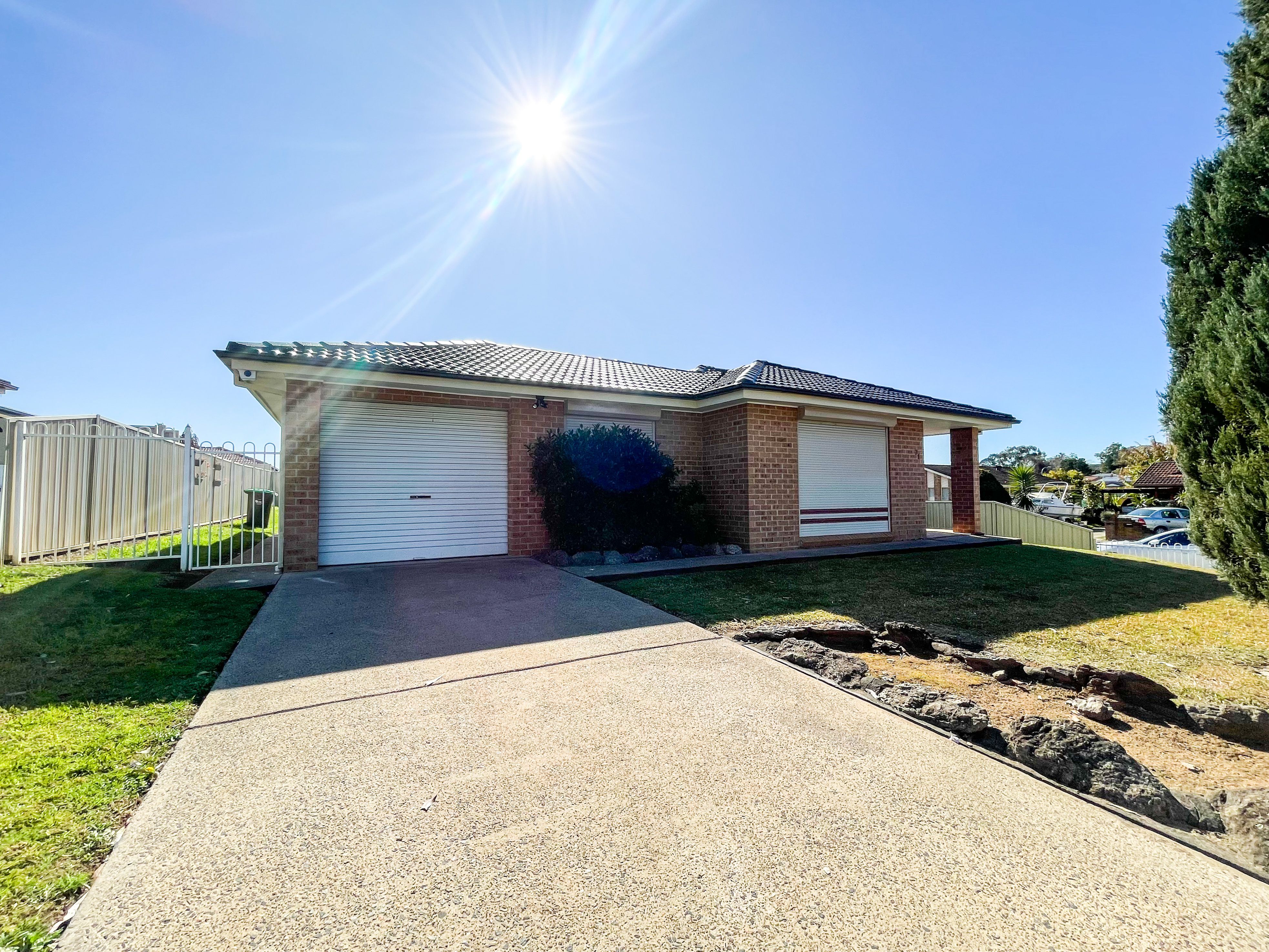 71 Anthony Drive, Rosemeadow, NSW 2560