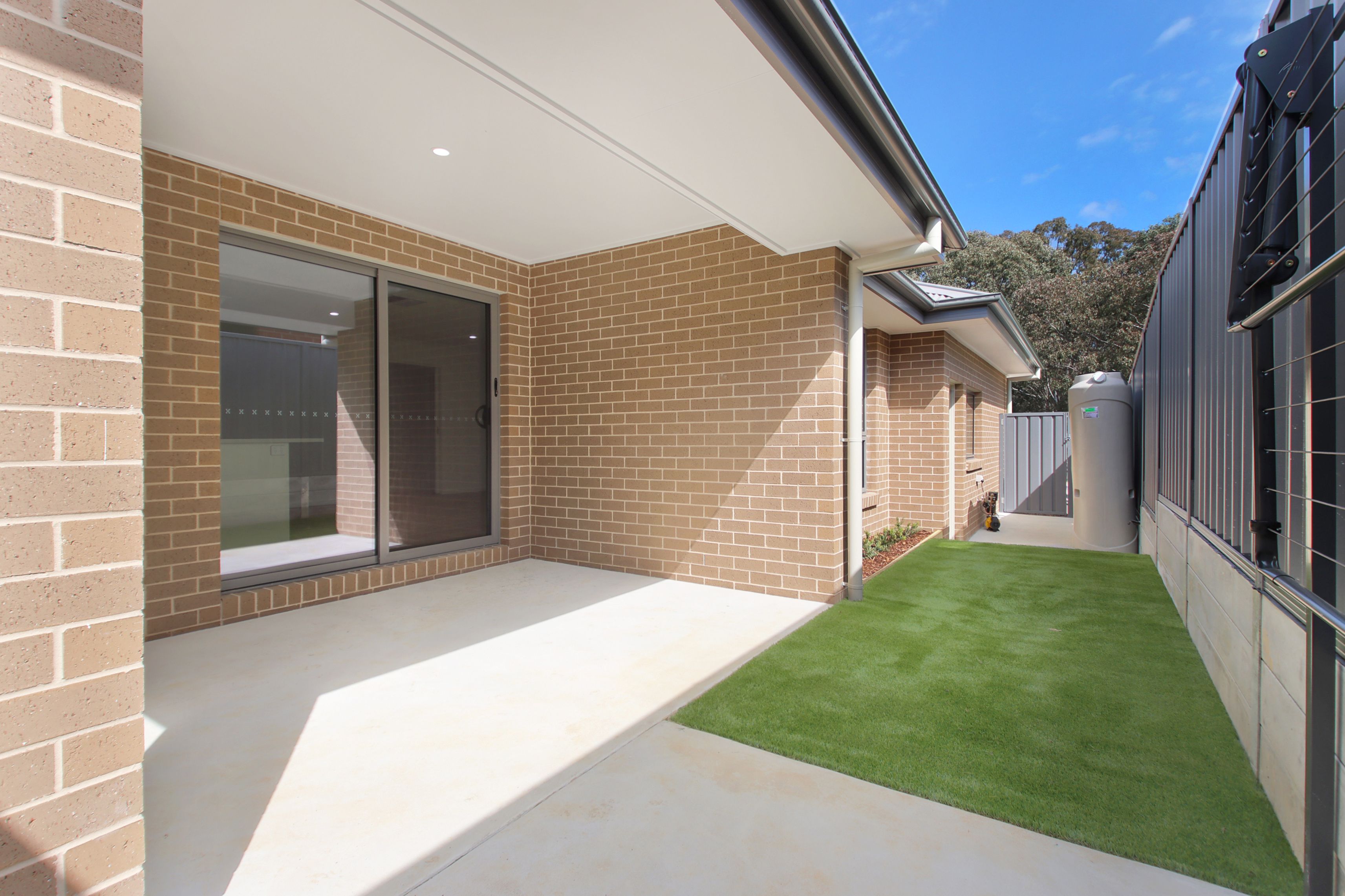 80 Millford Crescent — photo 9 of 9