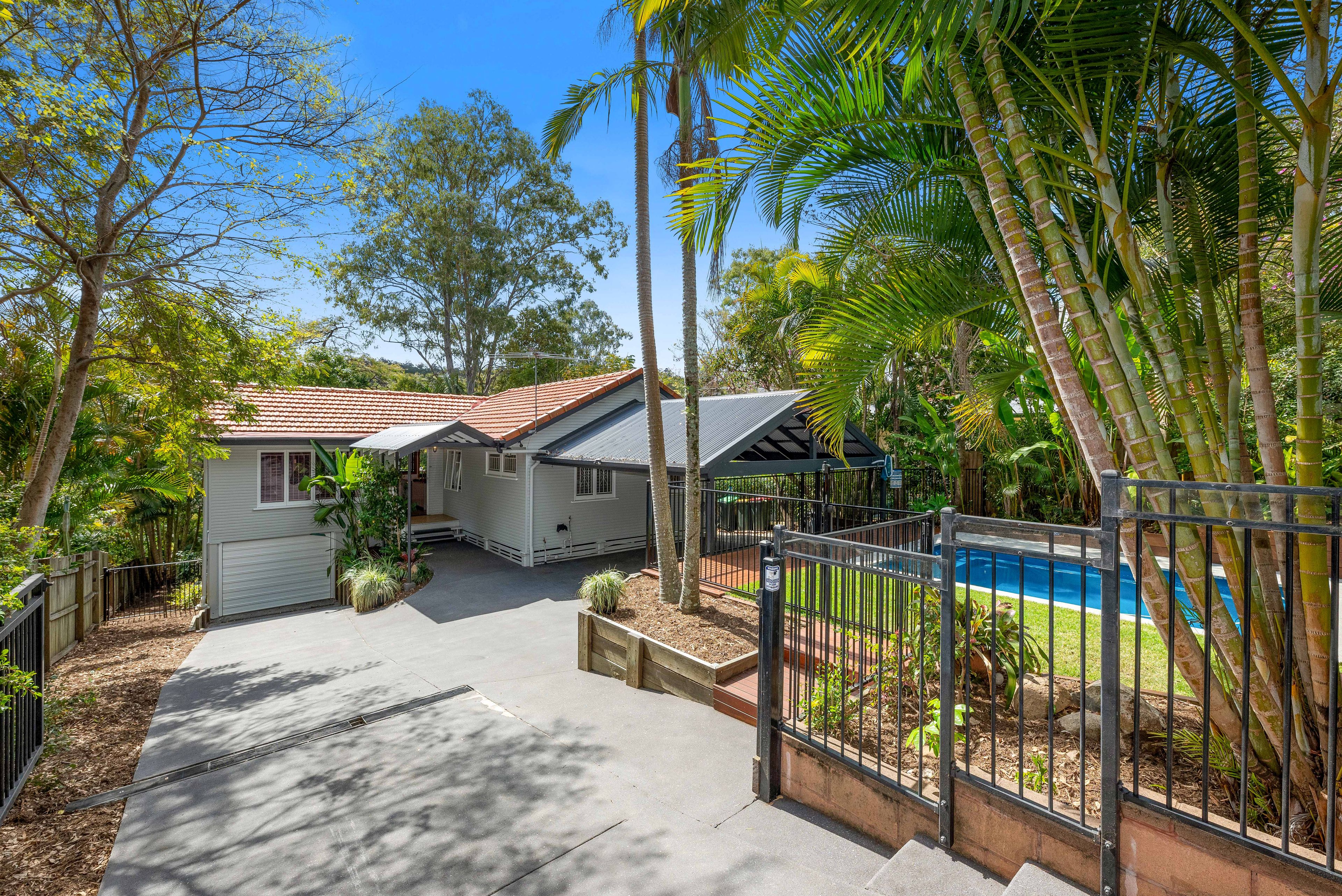 1025 Waterworks Road, The Gap, QLD 4061 Sold House Ray White The Gap