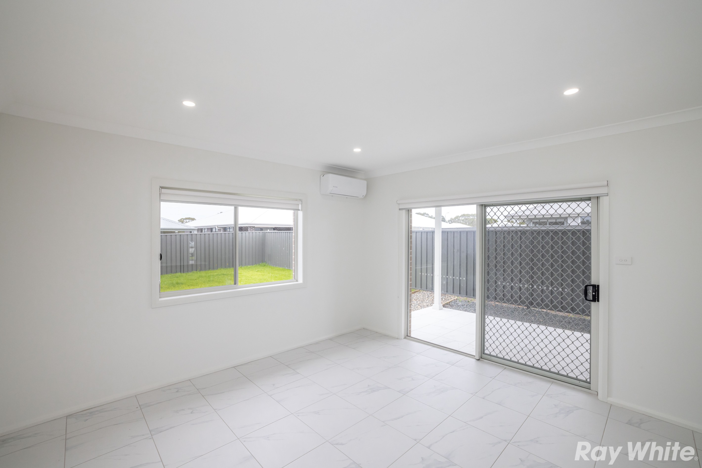 2/9 Oceania Street, Forster, NSW 2428