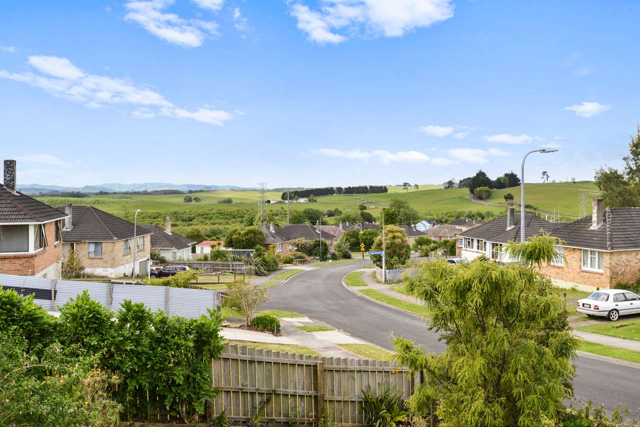 45 Te Wheoro Crescent, Meremere, Waikato District Real Estate Ray