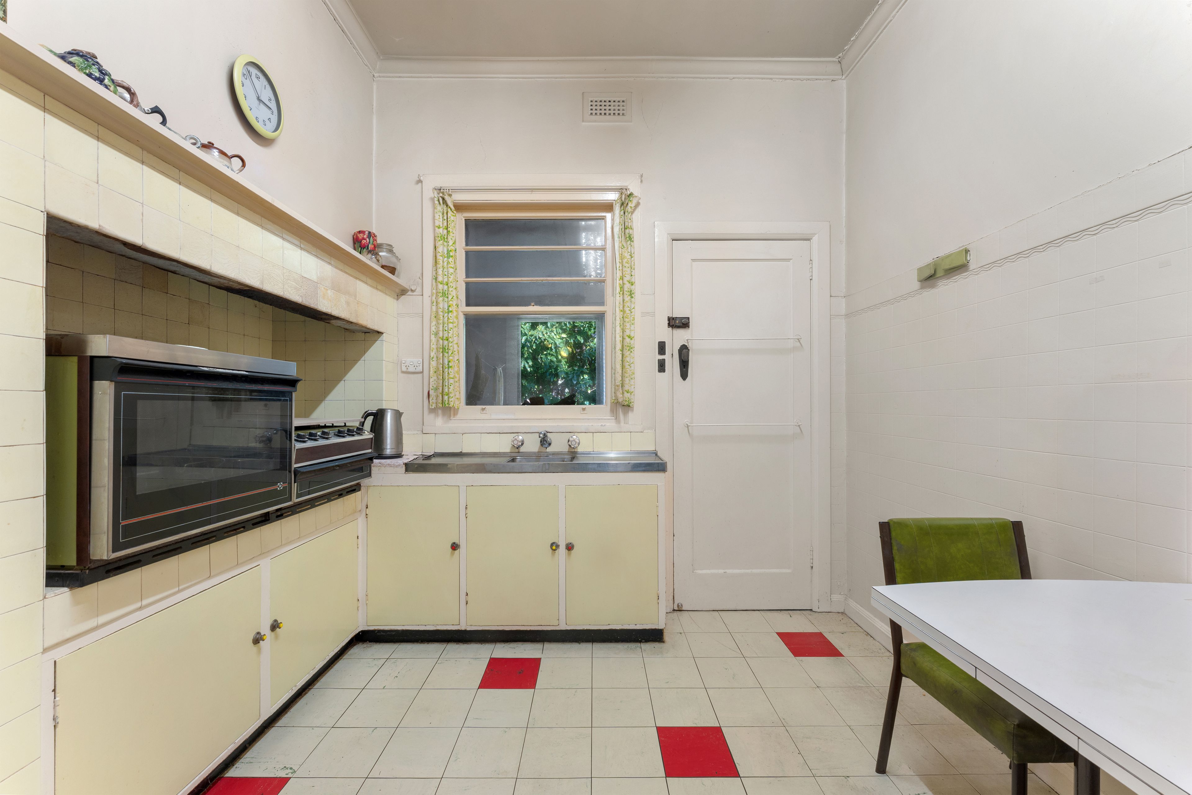 16 Barker Street — photo 6 of 18