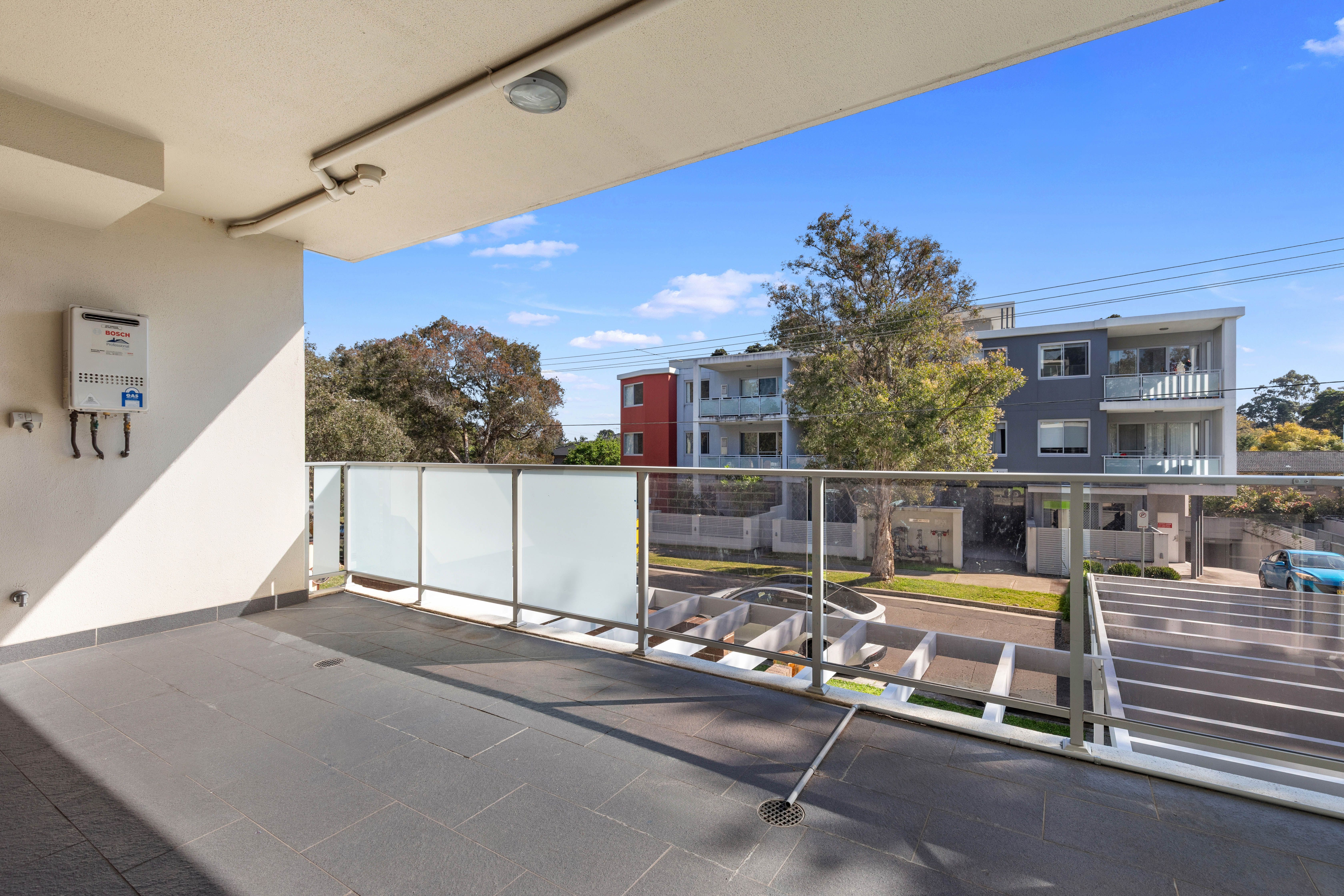 6/5-7 Richards Avenue — photo 10 of 11