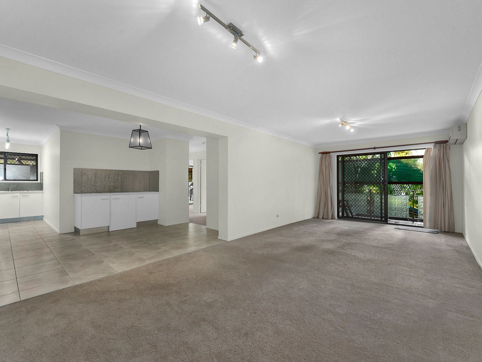 4/24A Crescent Road, Hamilton, QLD 4007