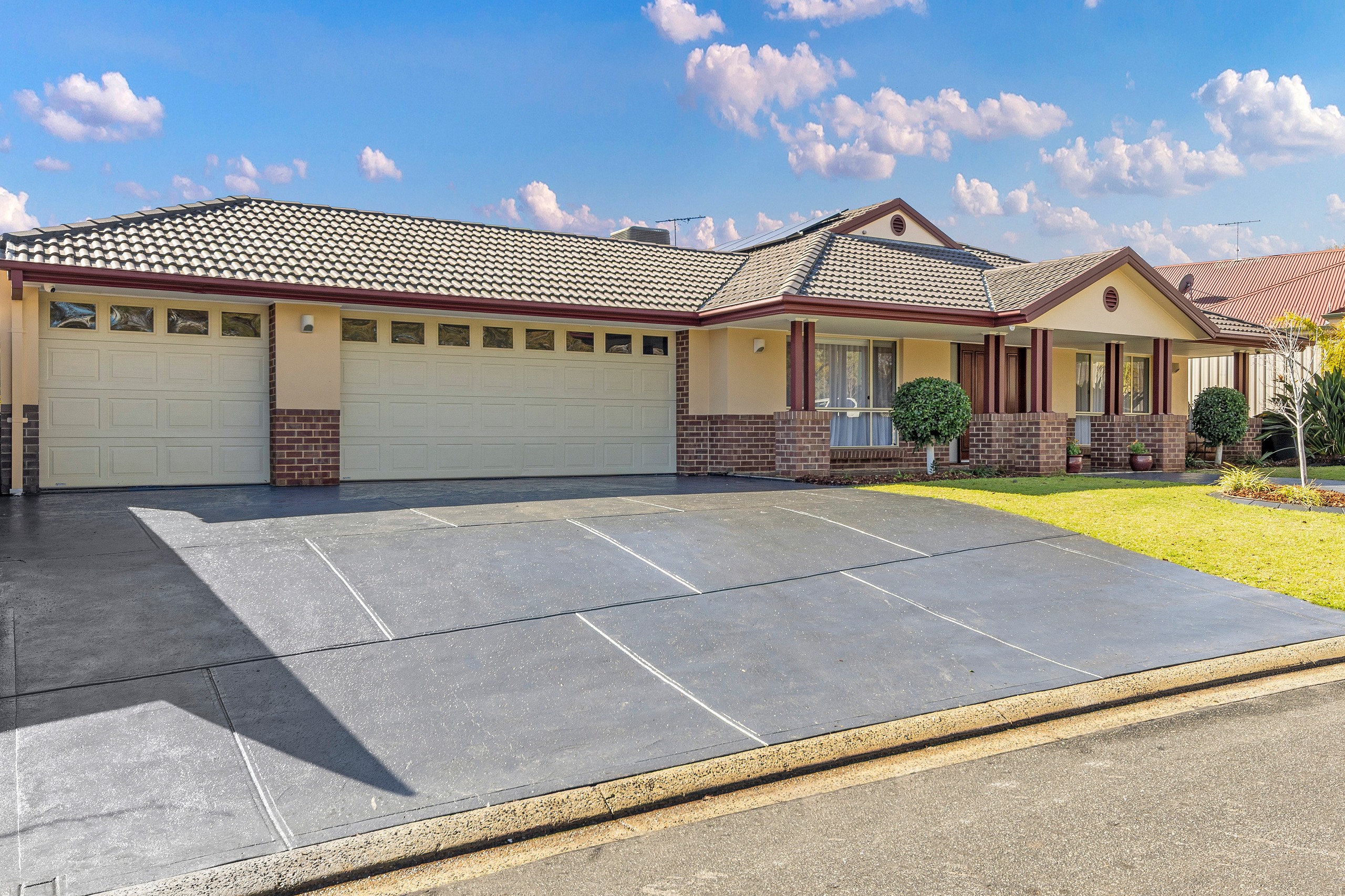 11 The Outlook, Salisbury Heights, SA 5109
