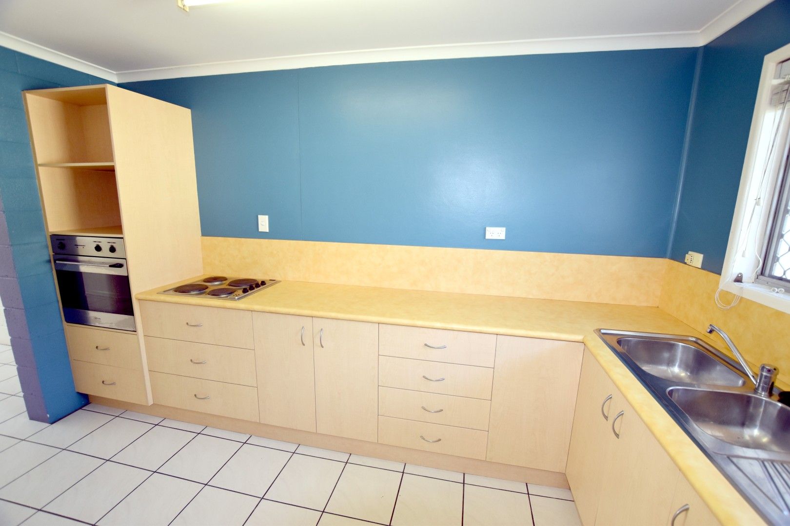 1/15 Glenlyon Street, Gladstone Central, QLD 4680