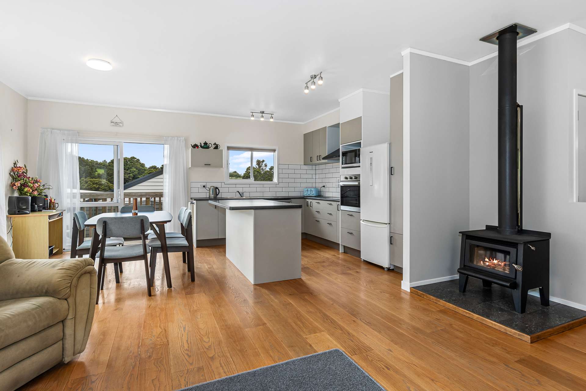105 Tudehope Road photo 4