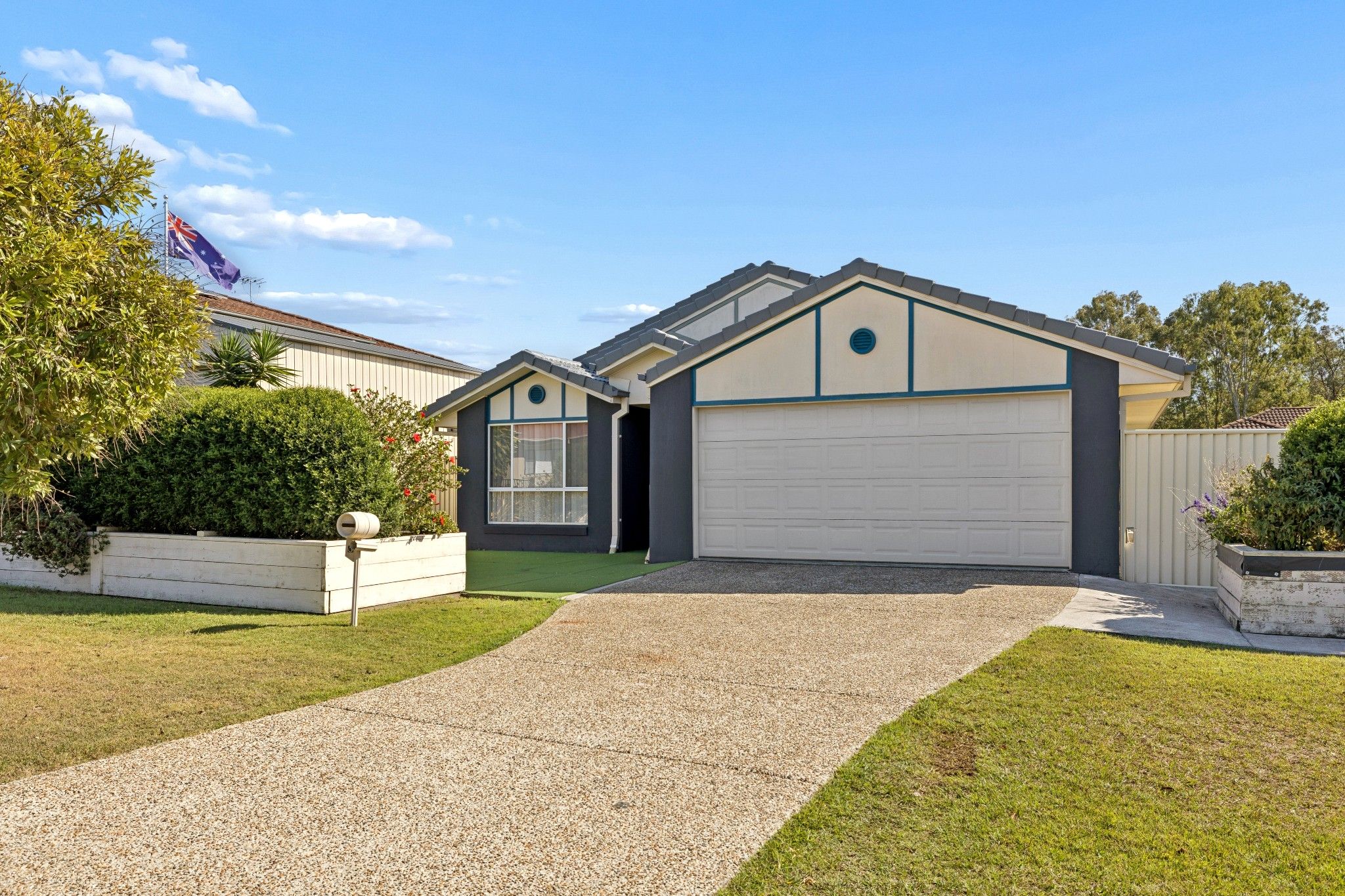 6 Greenway Place — photo from Ray White Redcliffe