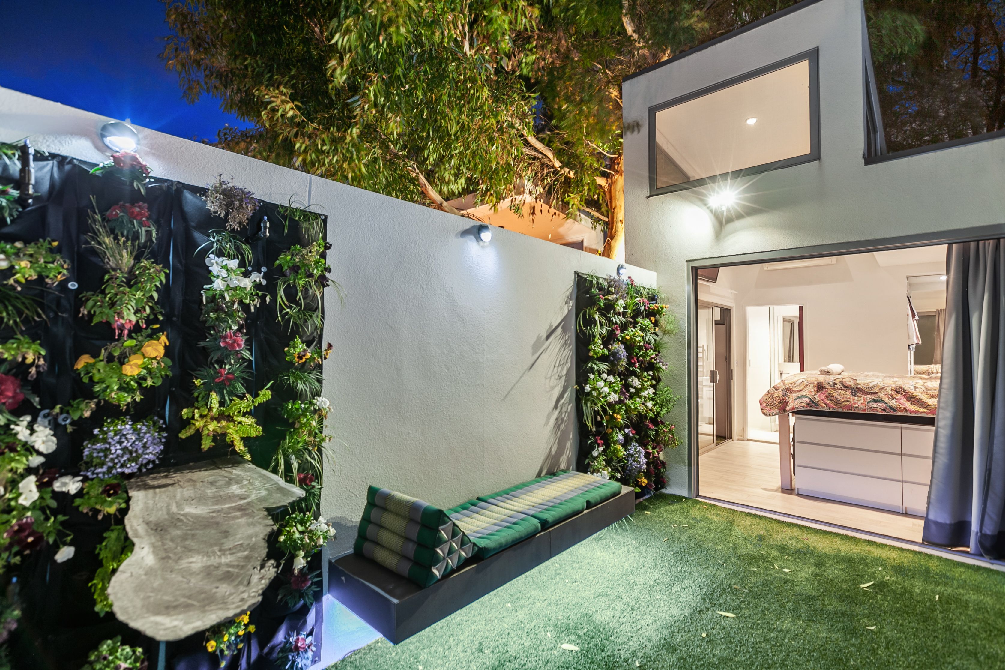 12 Parkhaven Avenue, Kingsbury, VIC 3083