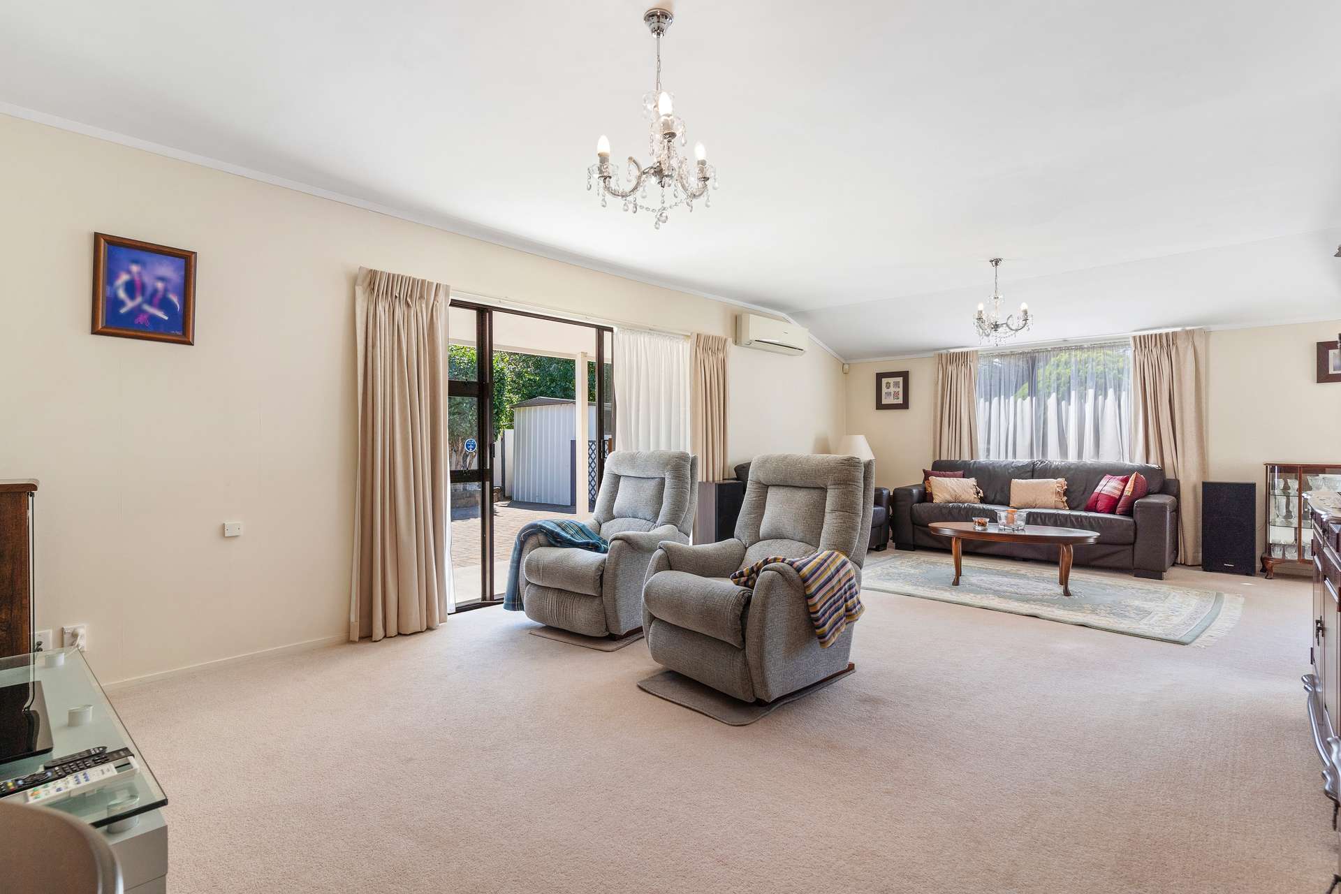 175 Carnoustie Drive photo 9