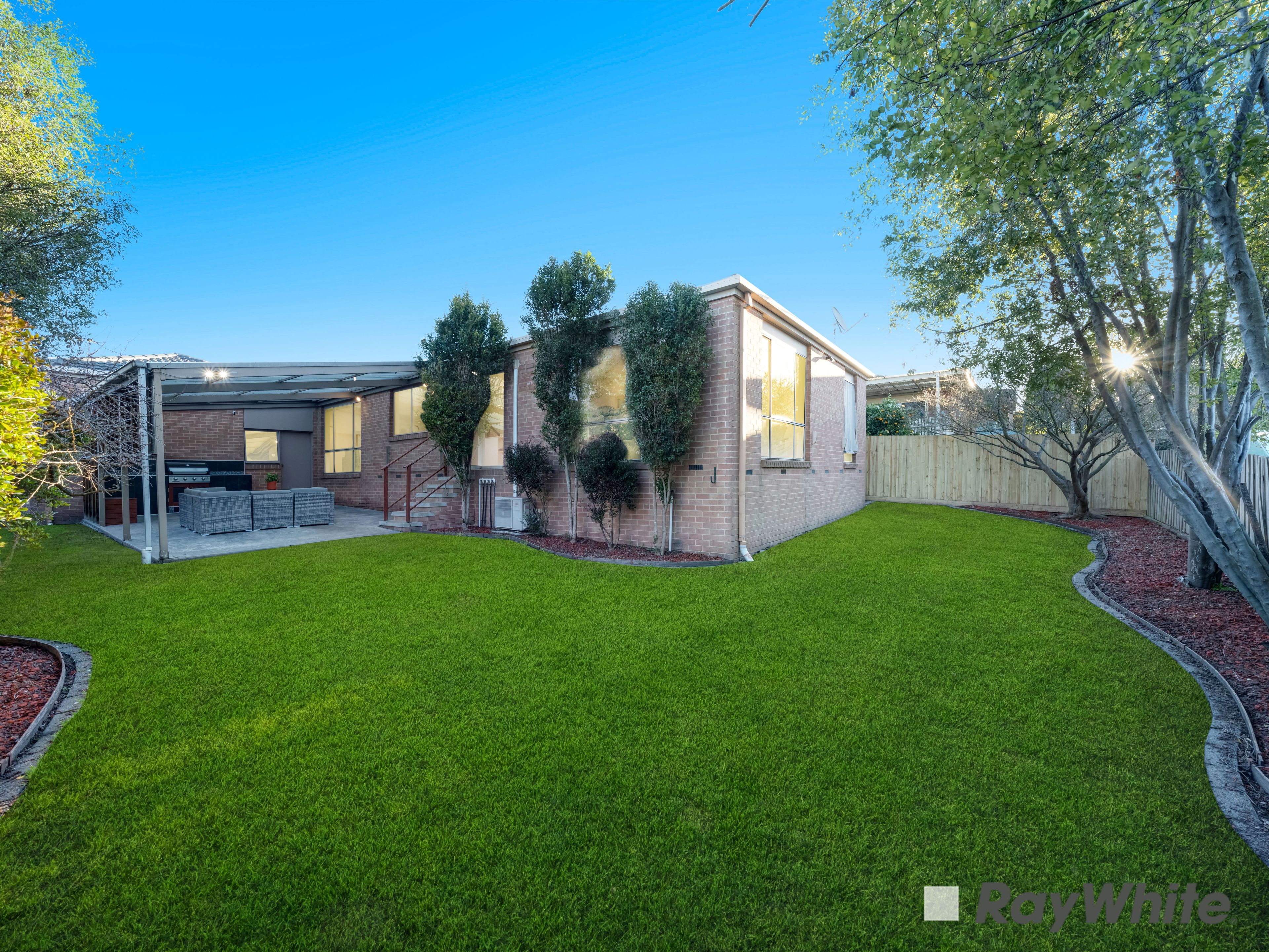 10 Frederick Rise — photo 24 of 26