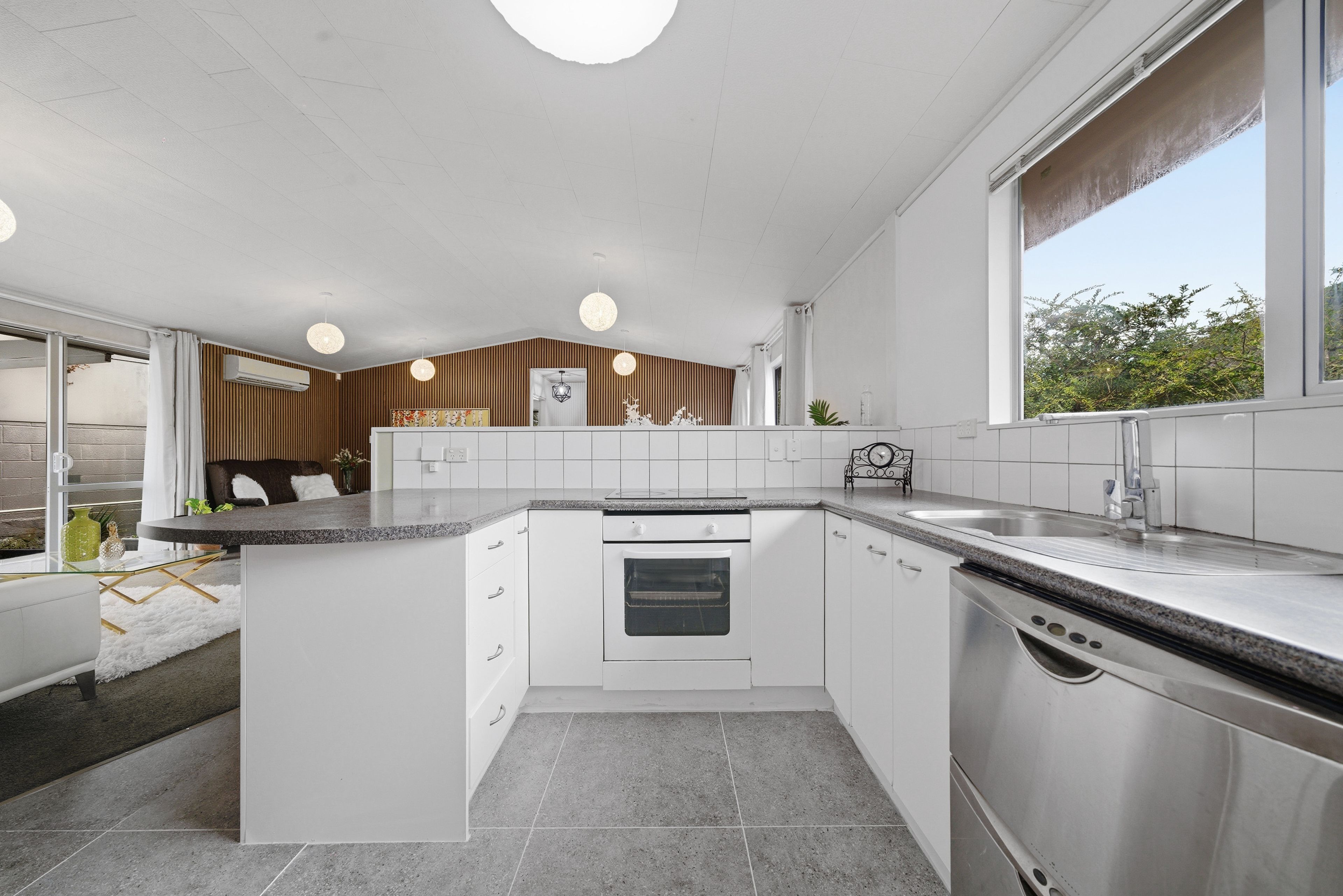 55 Leybourne Circle, Wai O Taiki Bay, Auckland City