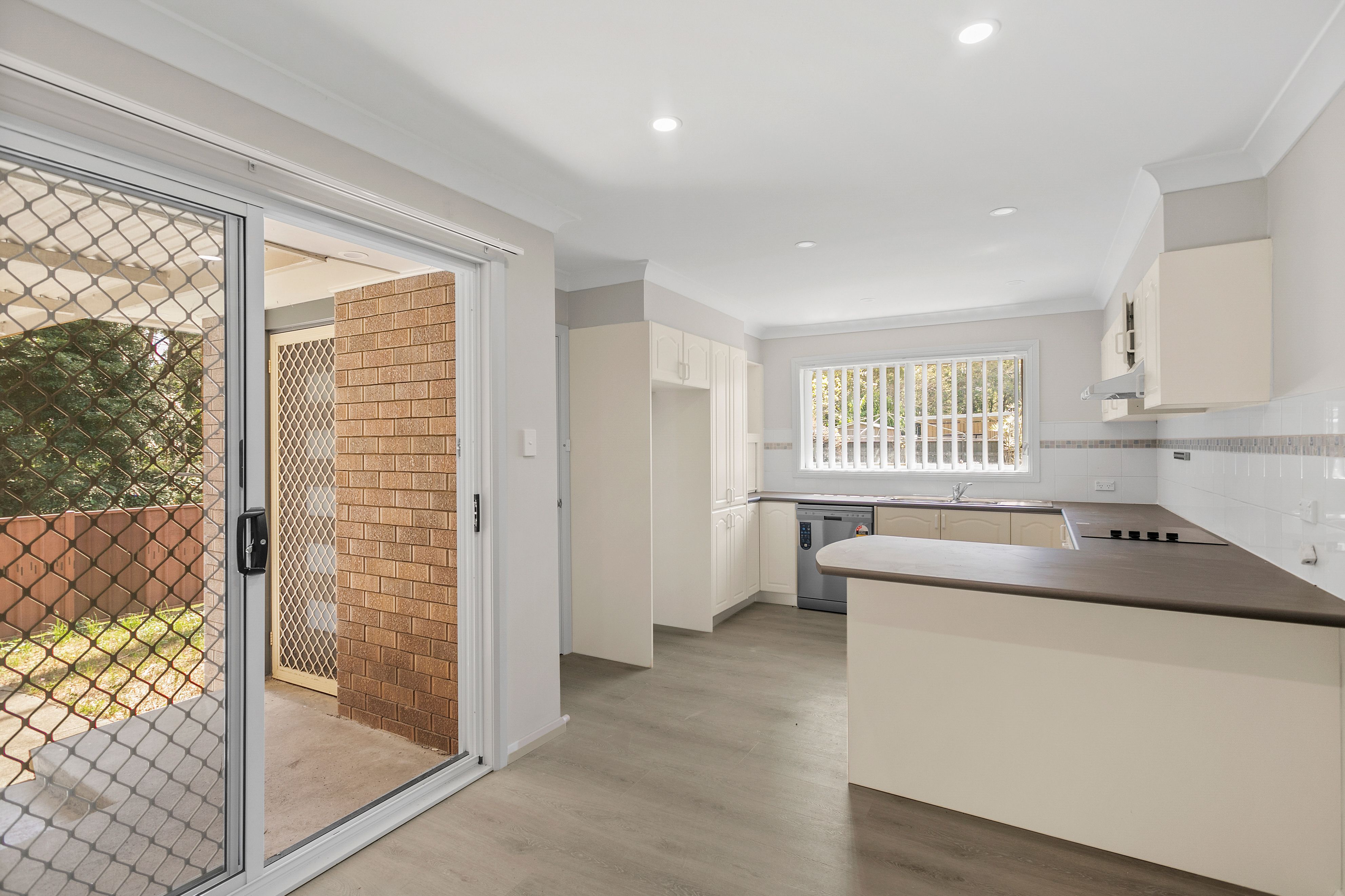 5 Rickard Road, Unanderra, NSW 2526