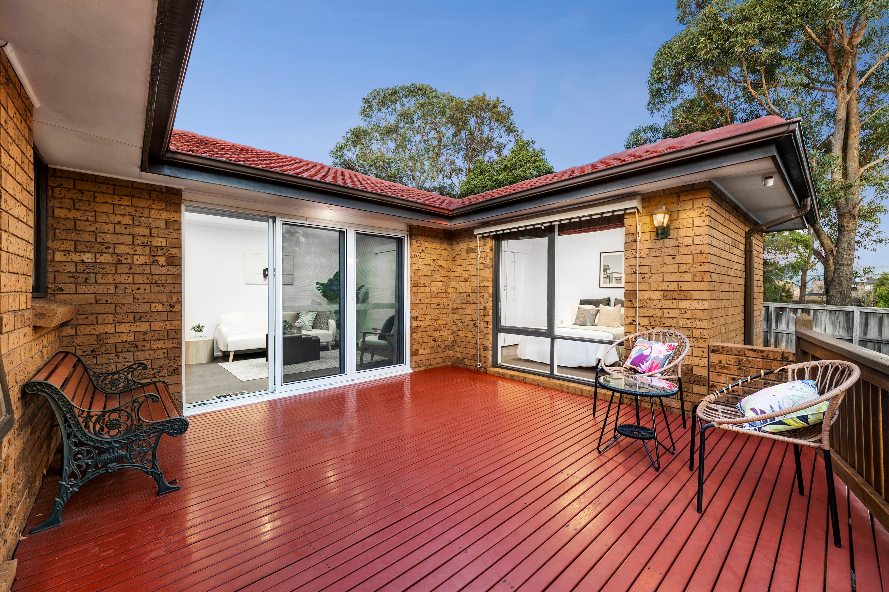 37 Chartwell Drive, Wantirna, VIC 3152