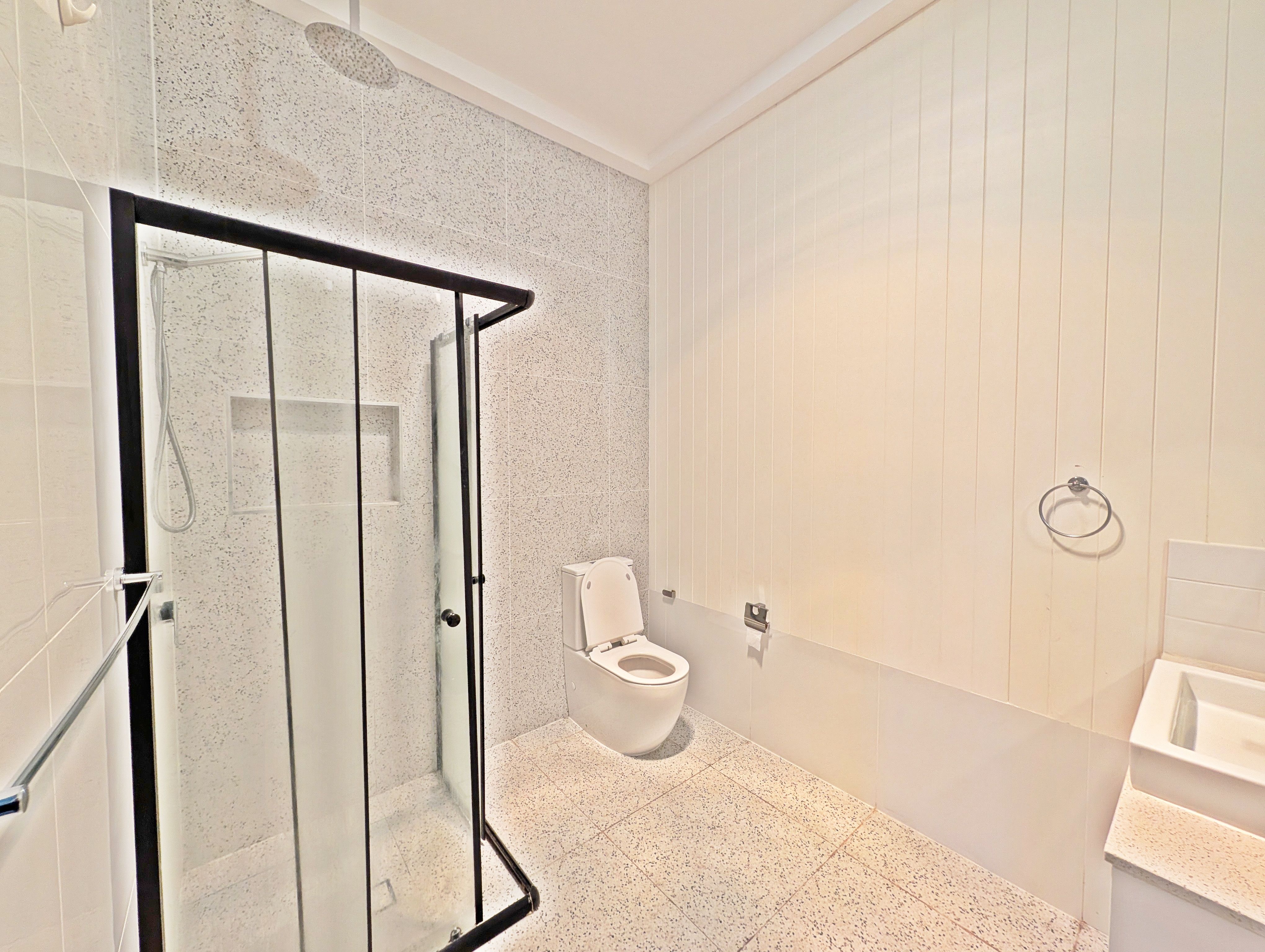 76A Lawrence Hargrave Road — photo 9 of 17