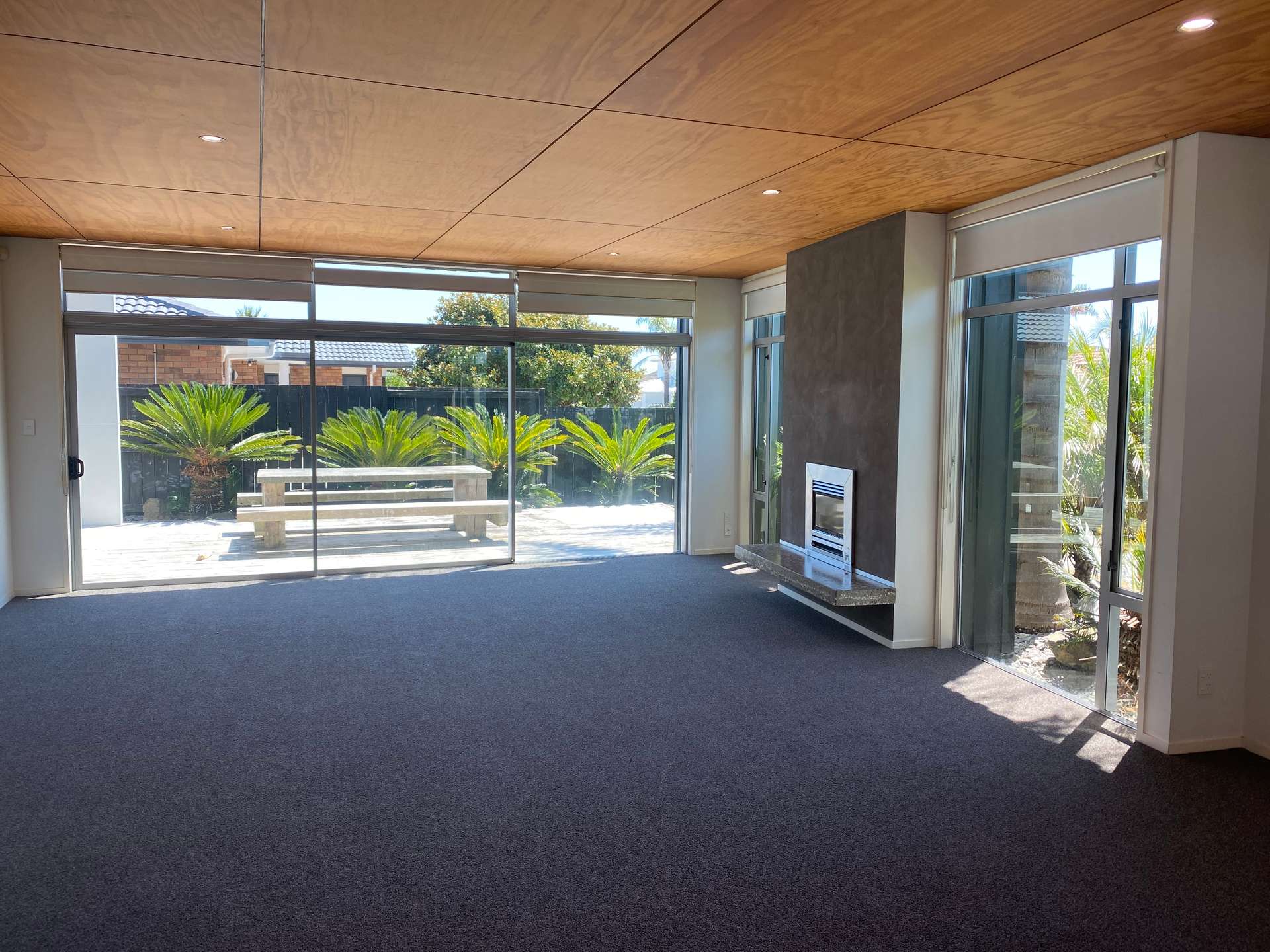 24 Nautilus Drive photo 1