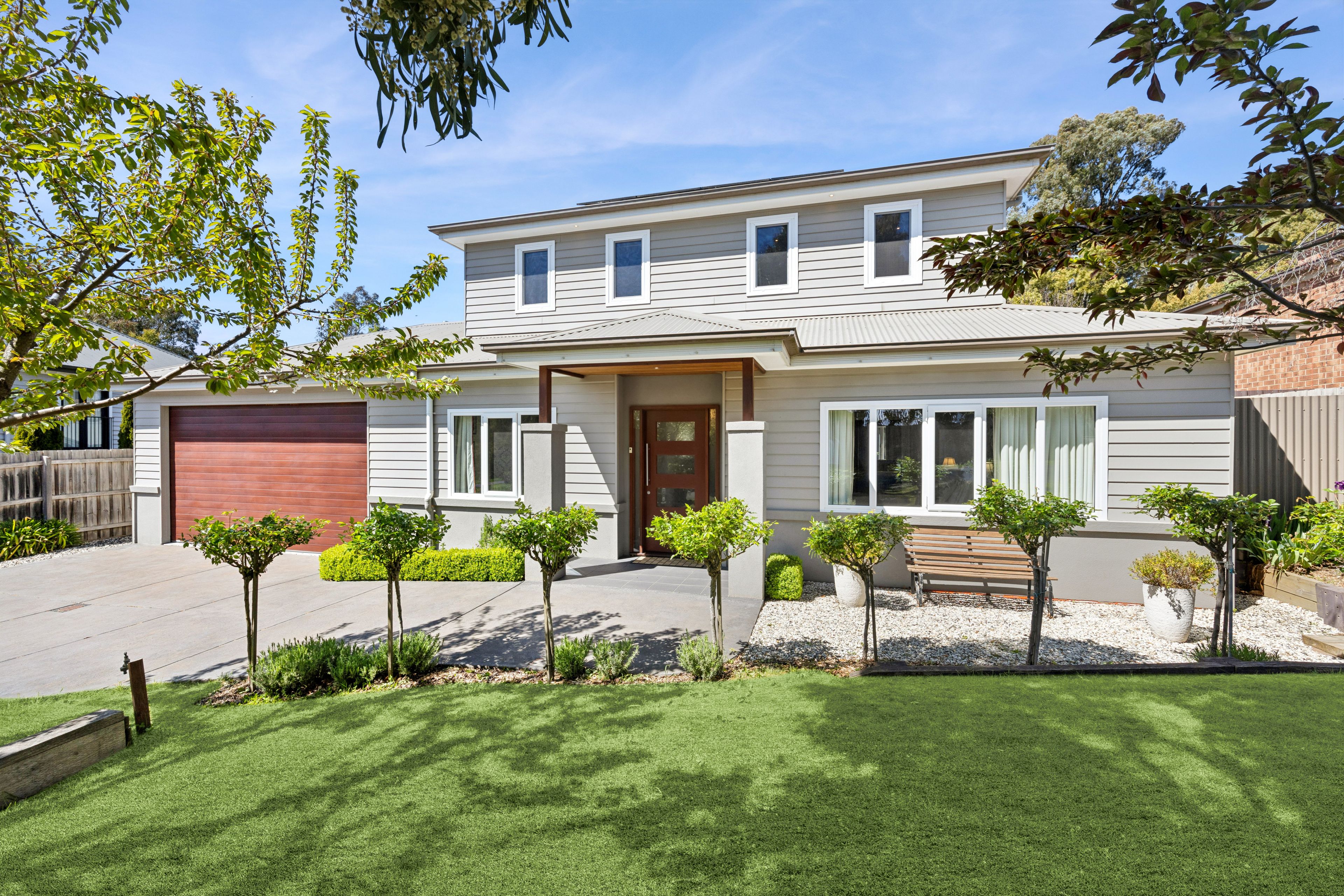 18 Gwendoline Avenue , Woodend VIC 3442
