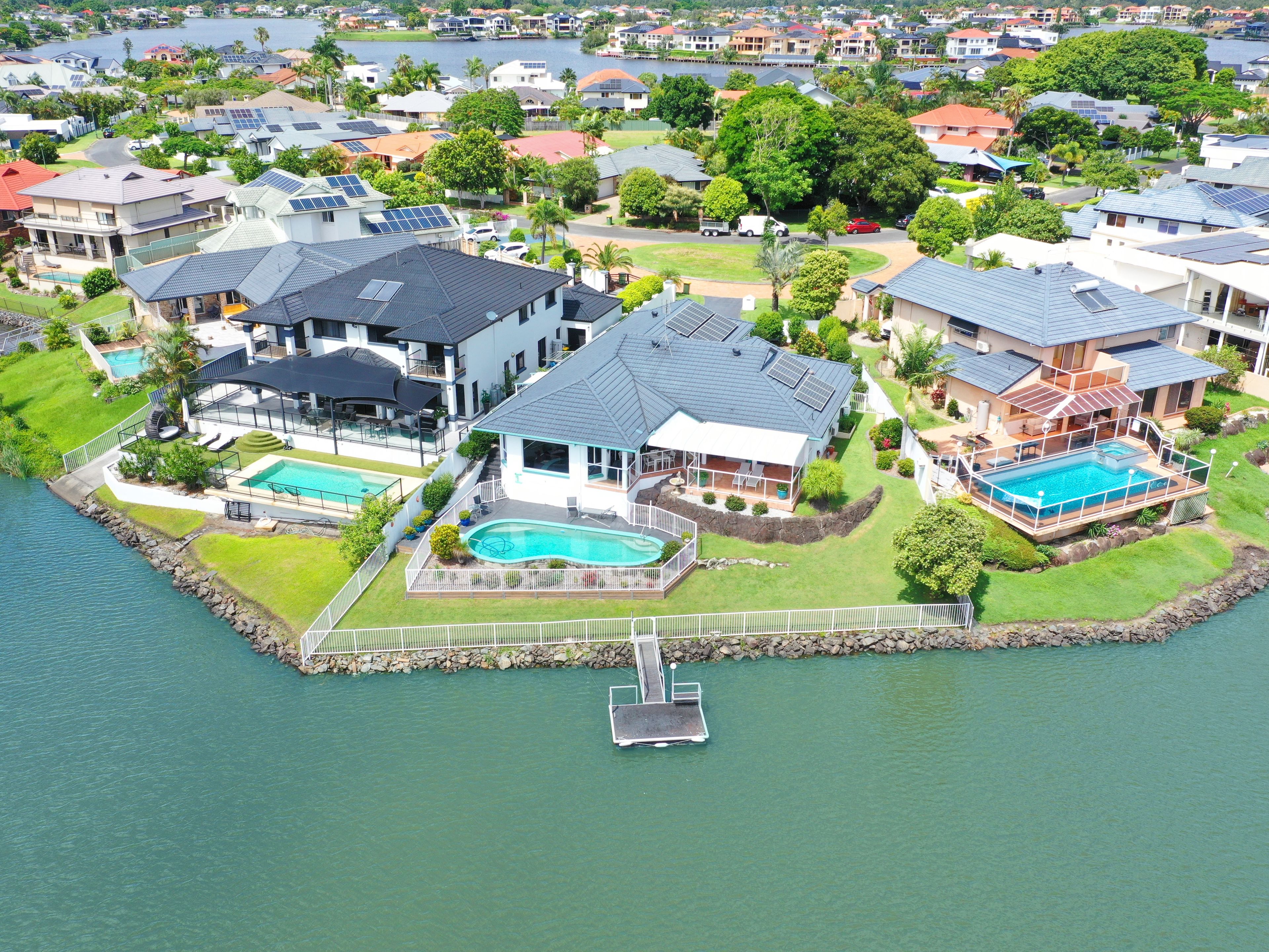 162 Port Jackson Boulevard, Clear Island Waters, QLD 4226
